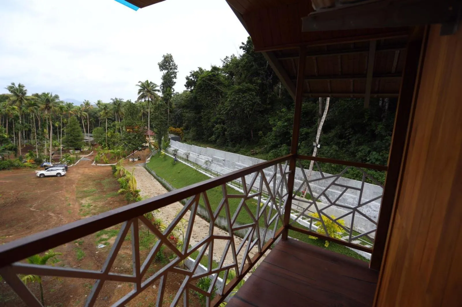 Karingens Resort