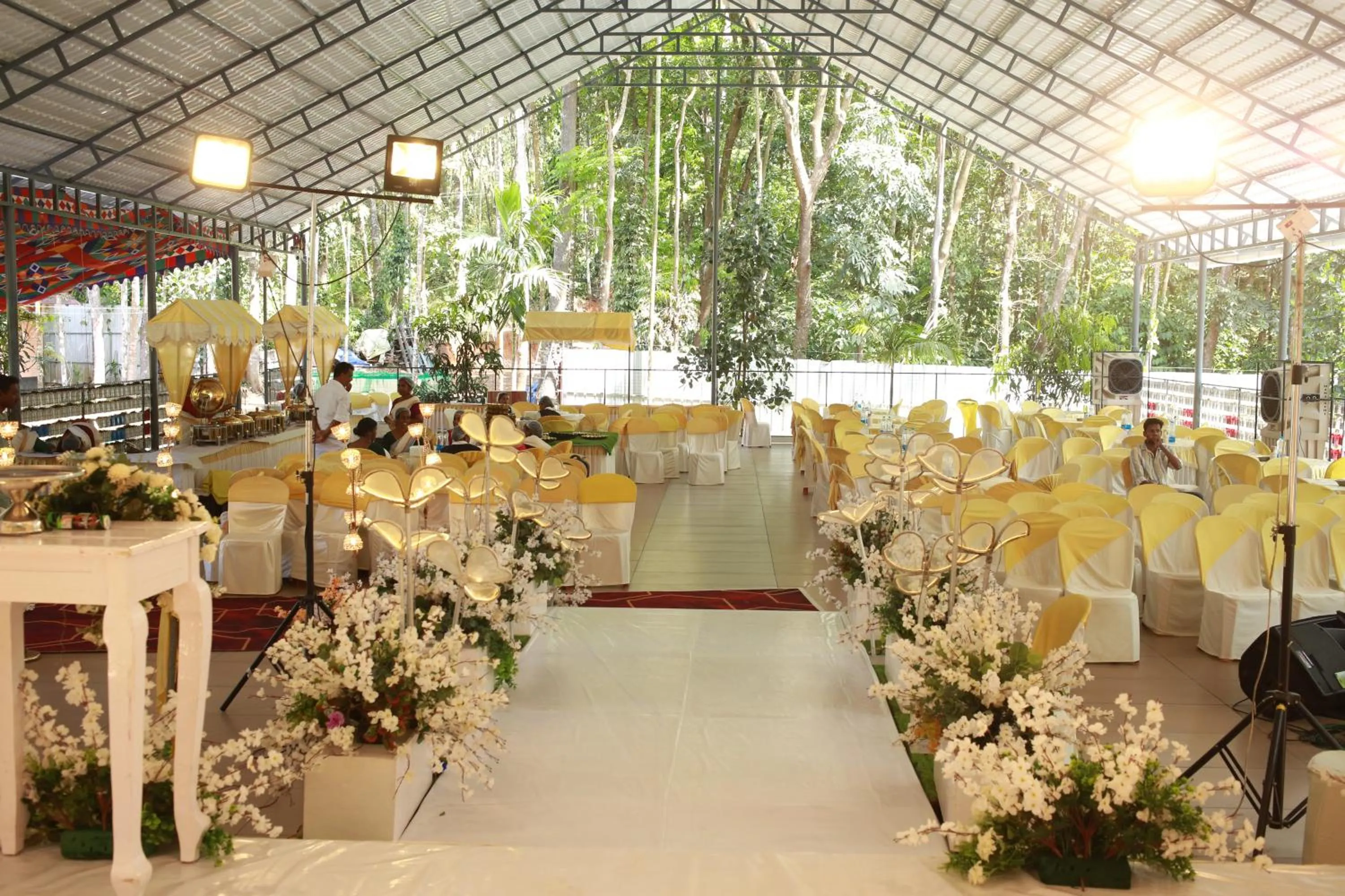 Karingens Resort