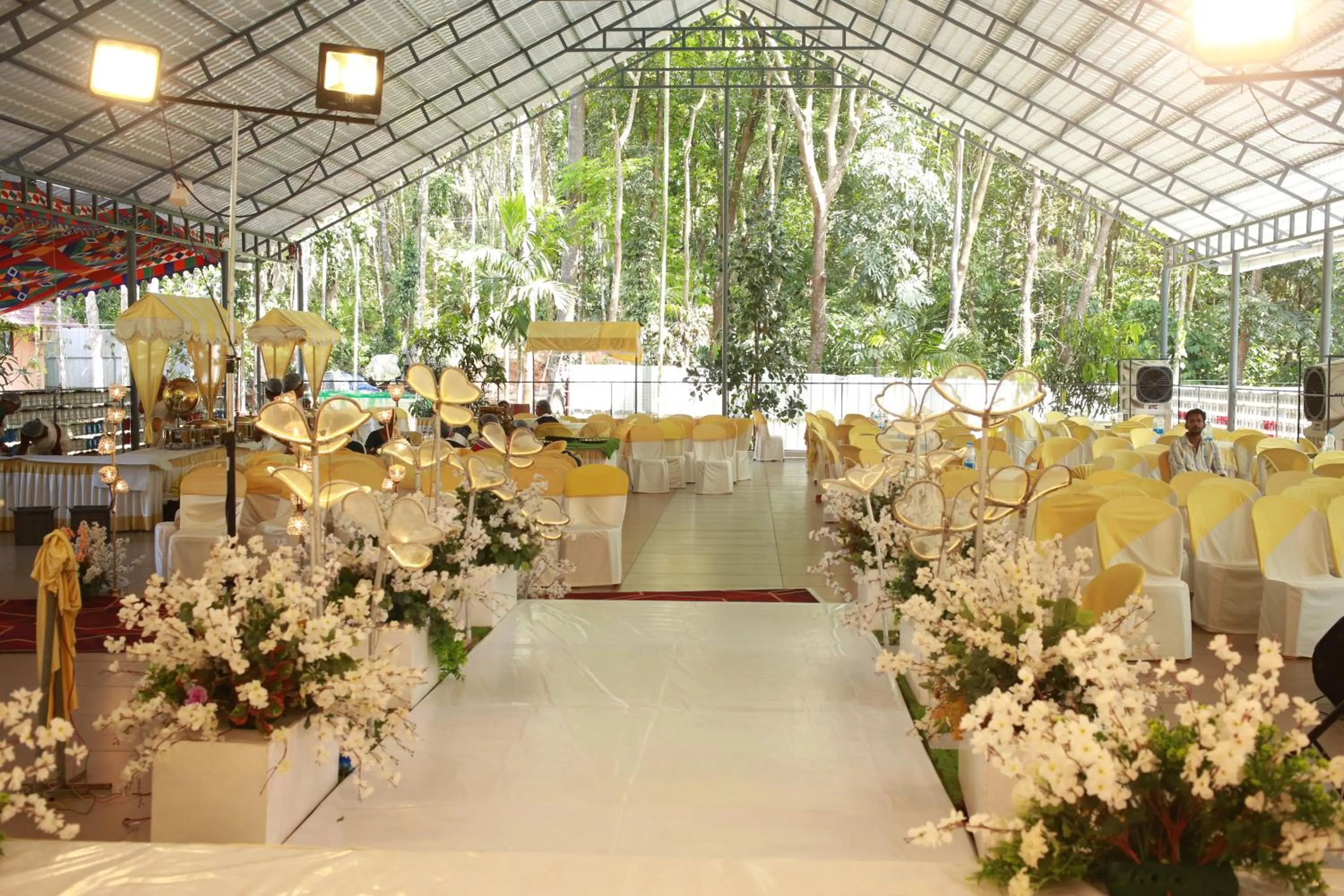 Karingens Resort