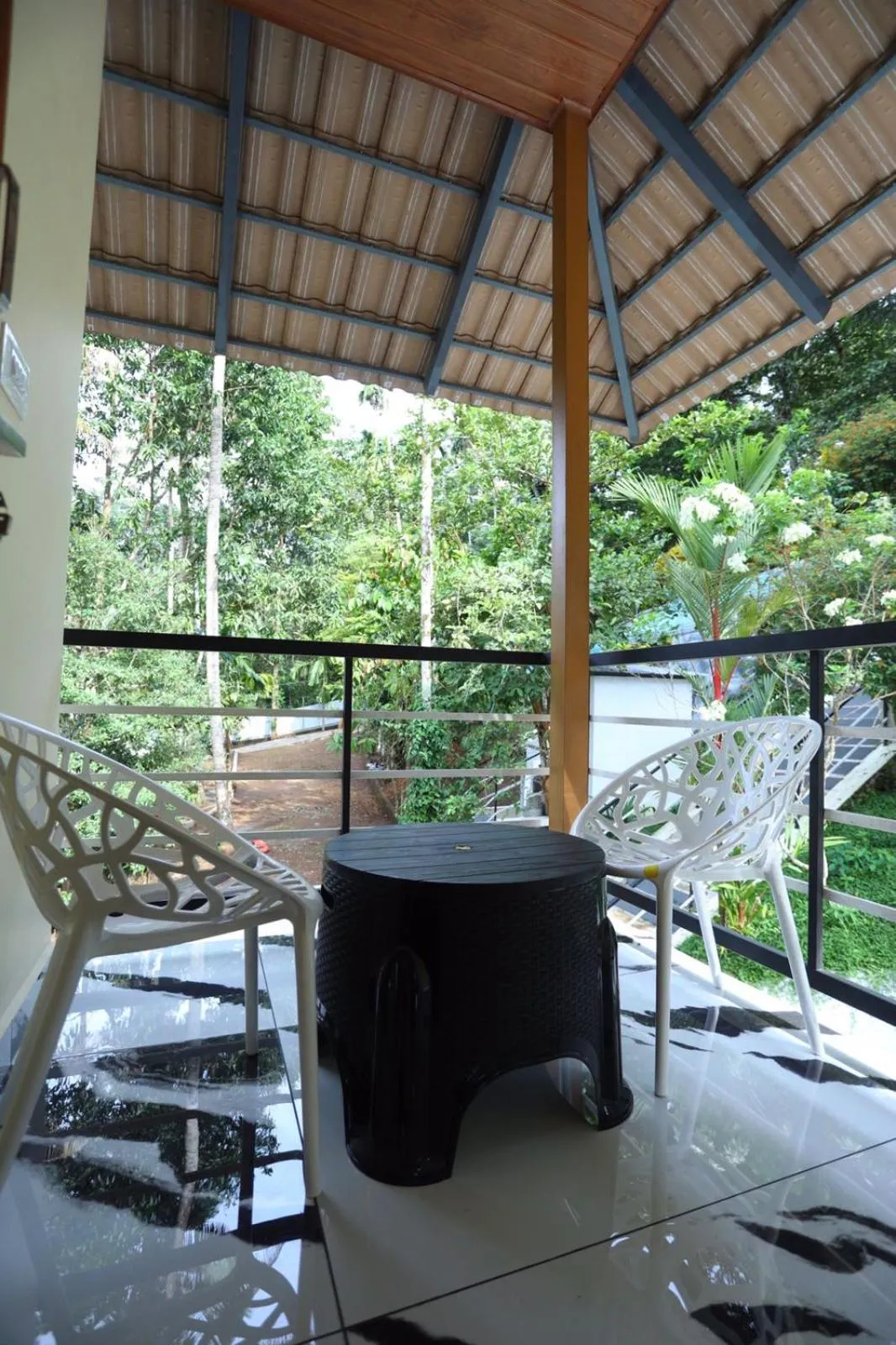Karingens Resort