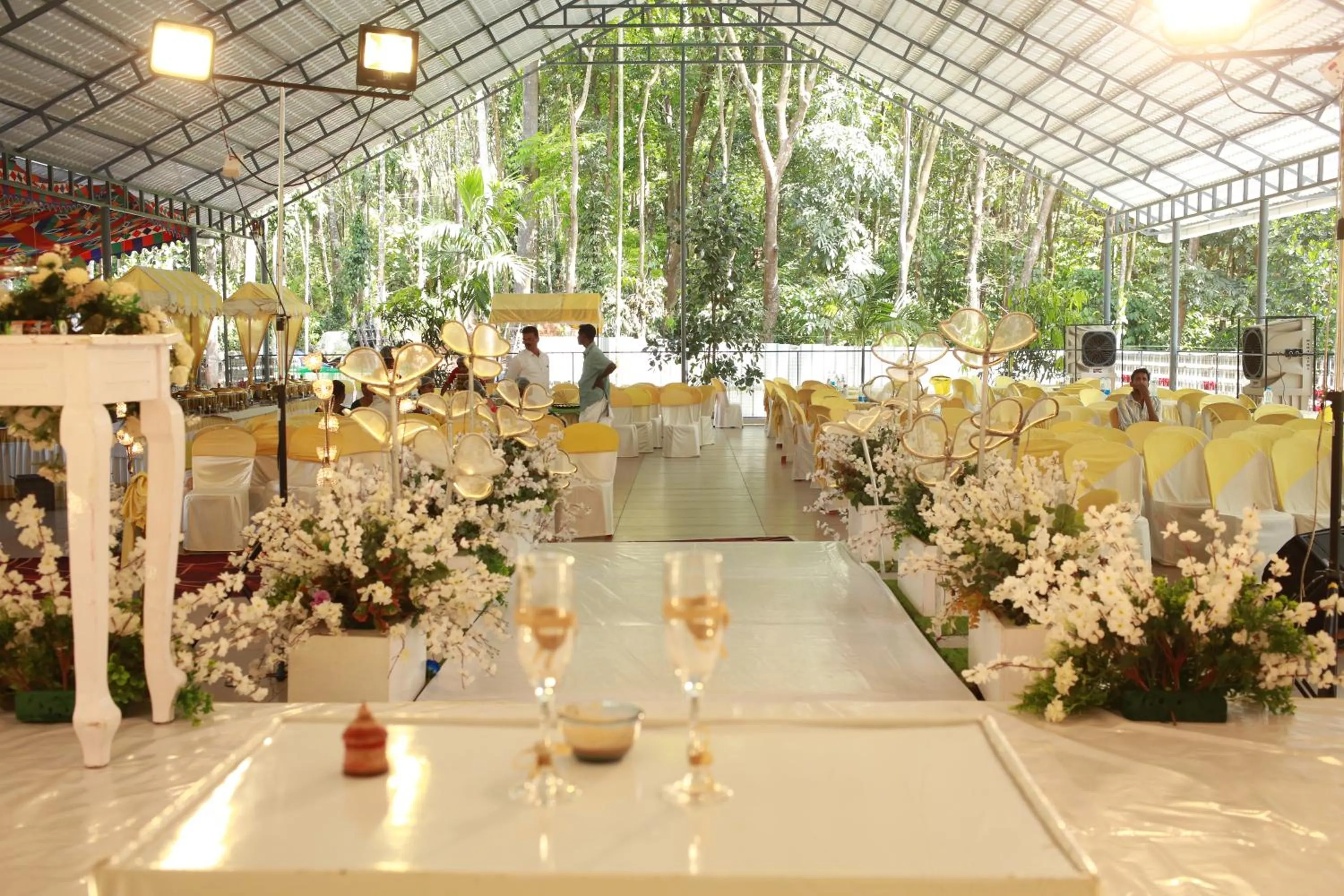 Karingens Resort
