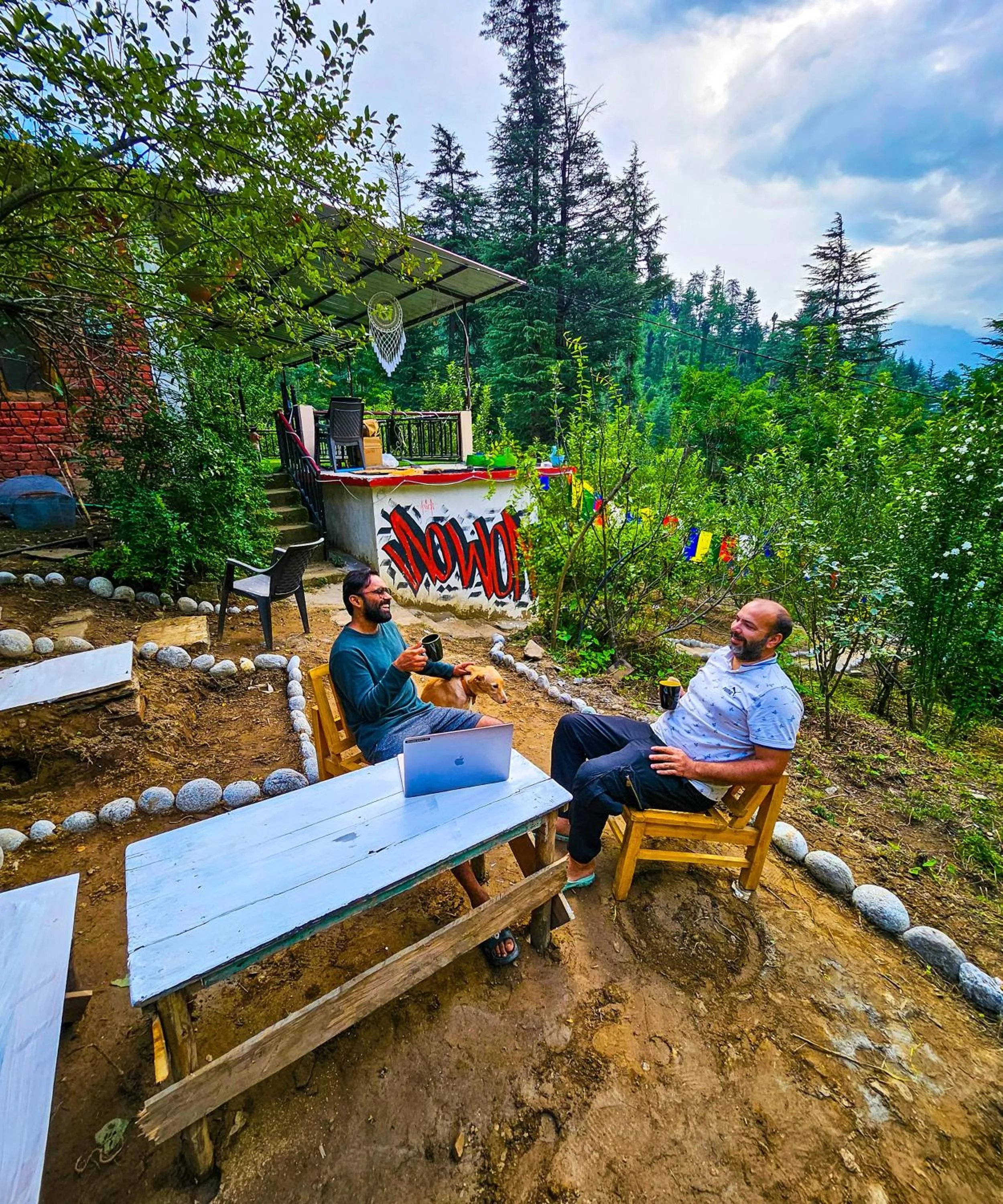 Communal lounge/ TV room in PREMALYA TRAILS By Tirtha