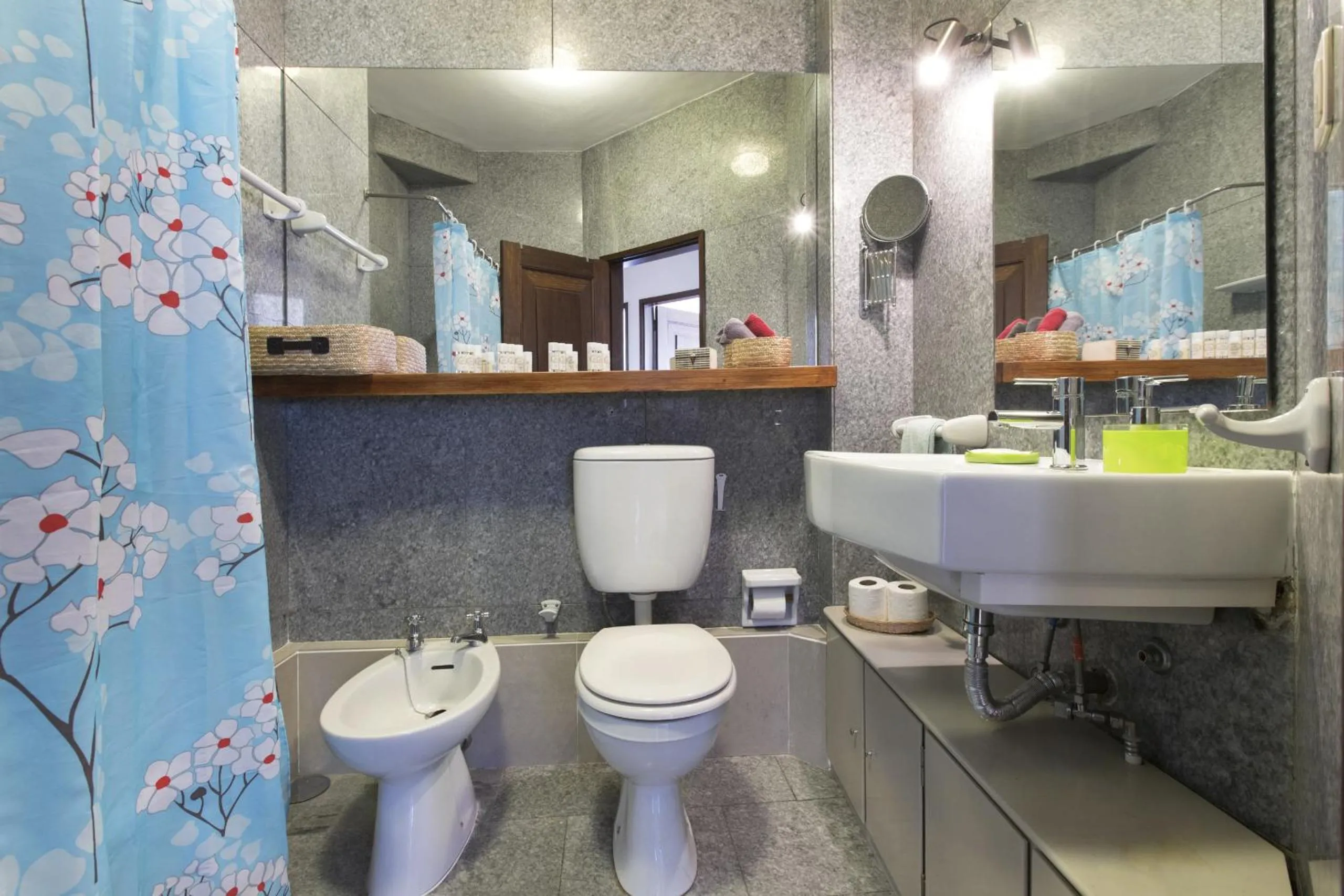 Bathroom in LV Premier Apartments Clerigos- RE1