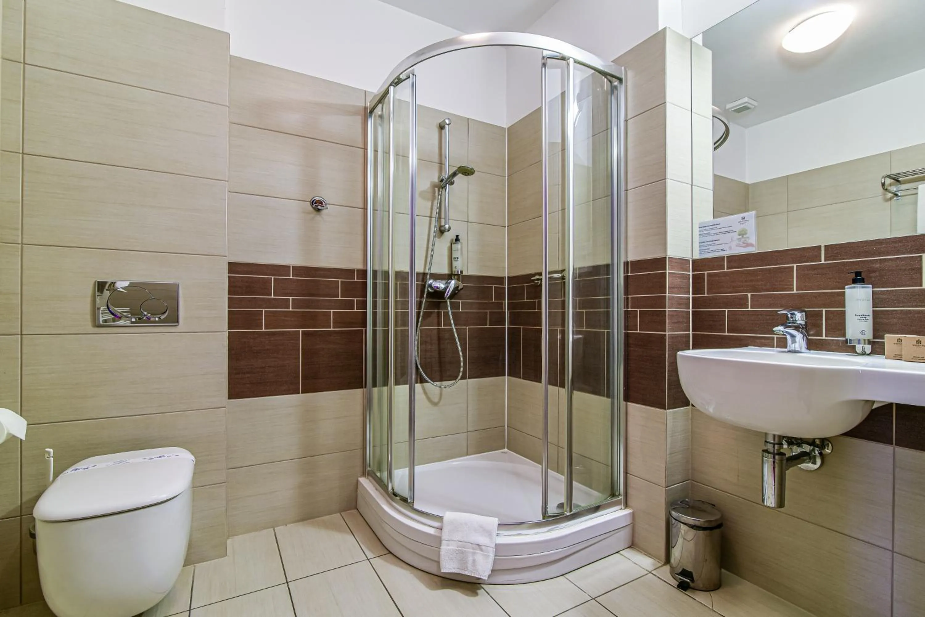 Shower in Hotel SPA Wieniawa