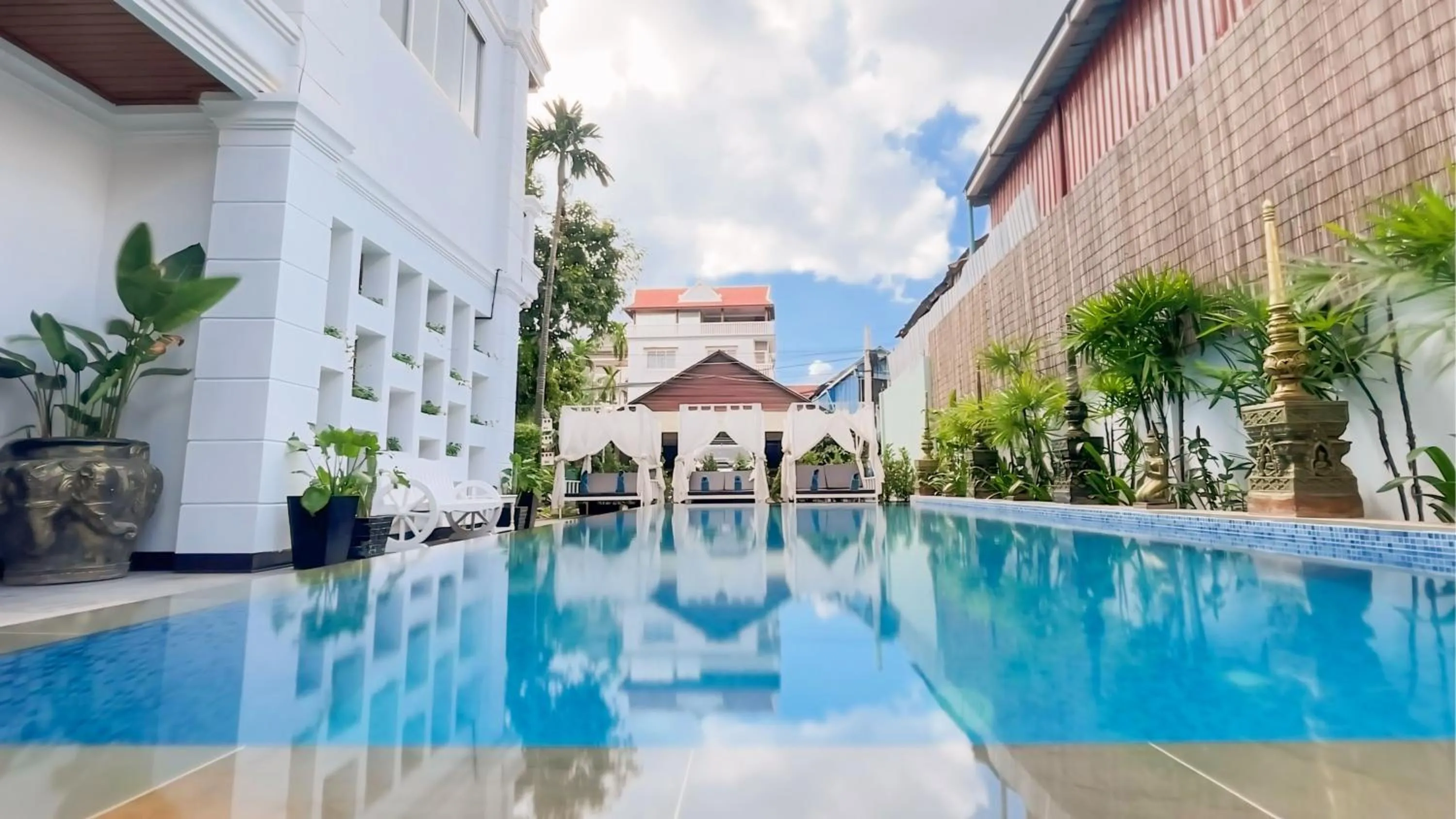 Pool view in The Center Point