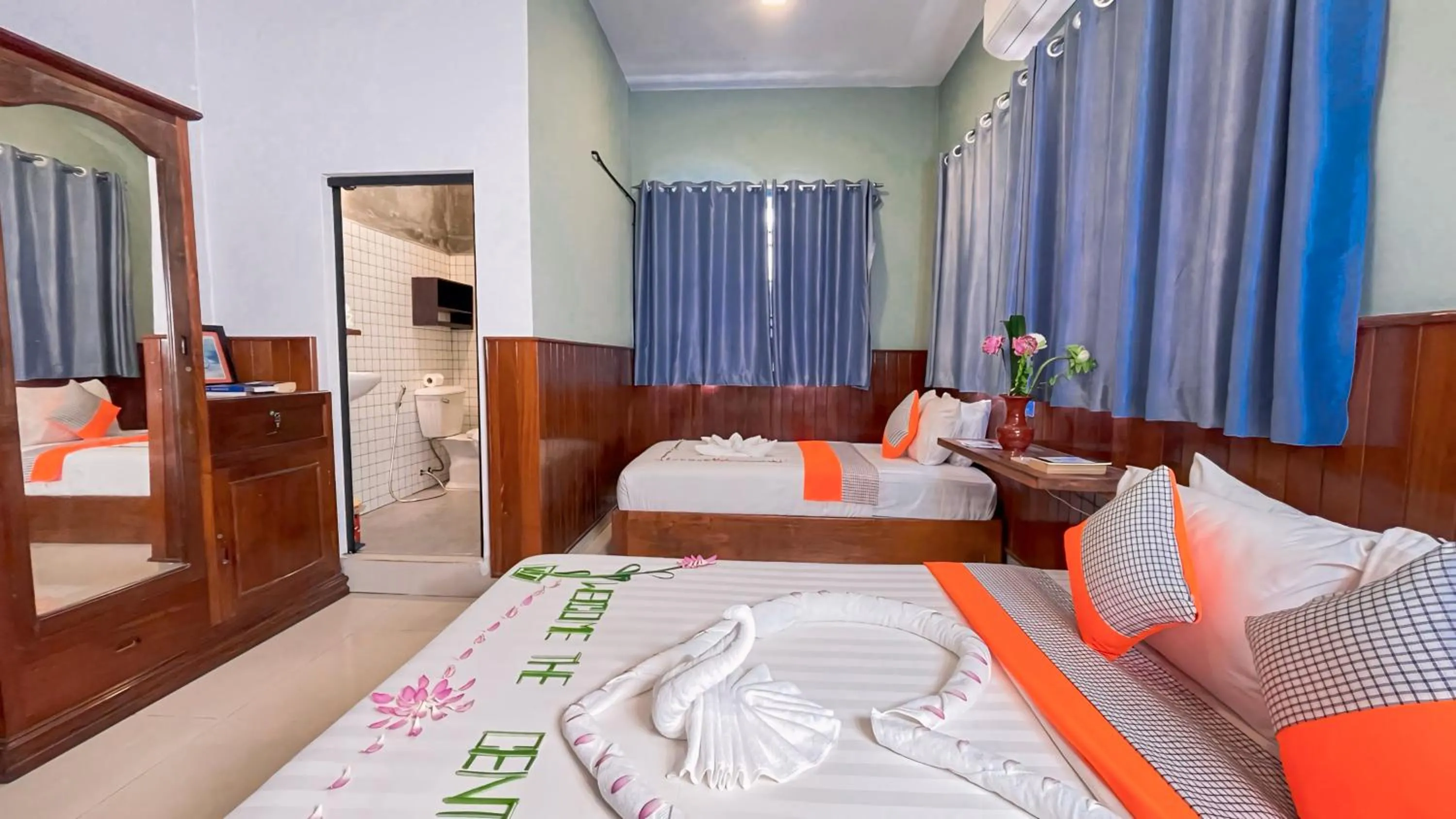 Bed in The Center Point