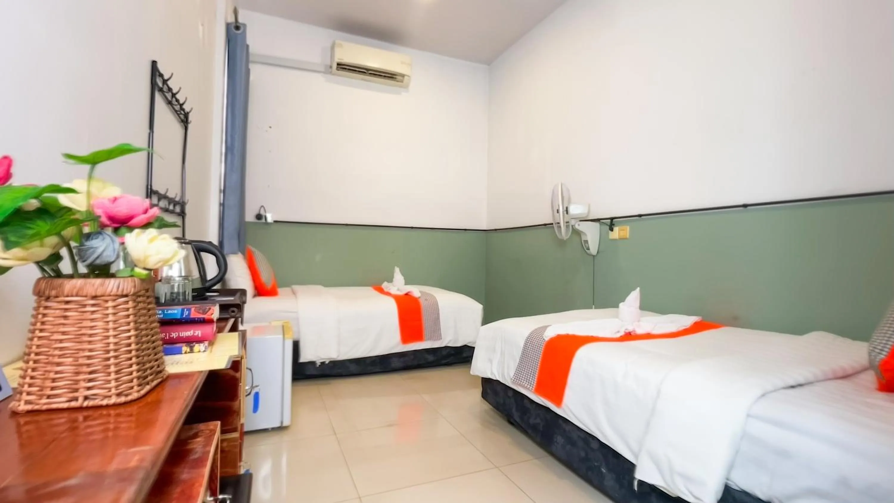 Bed in The Center Point