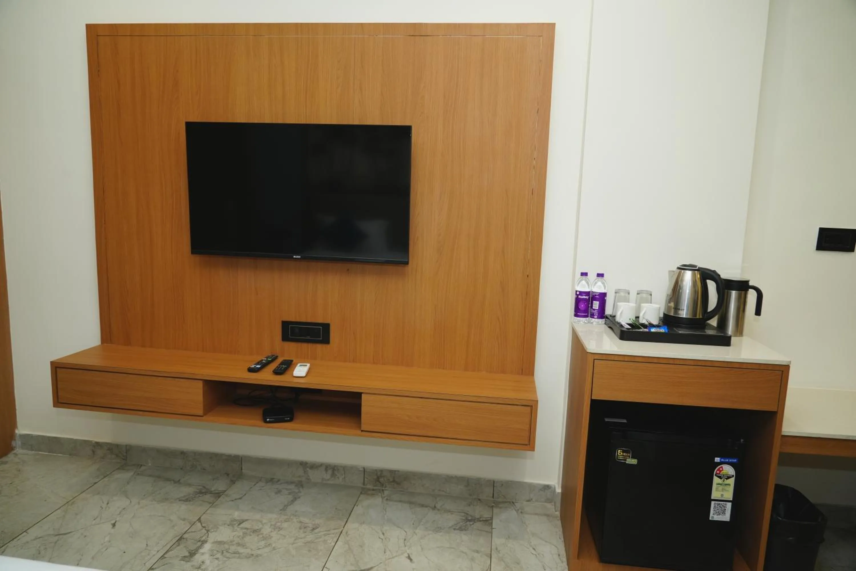 TV and multimedia in Hotel Leela's