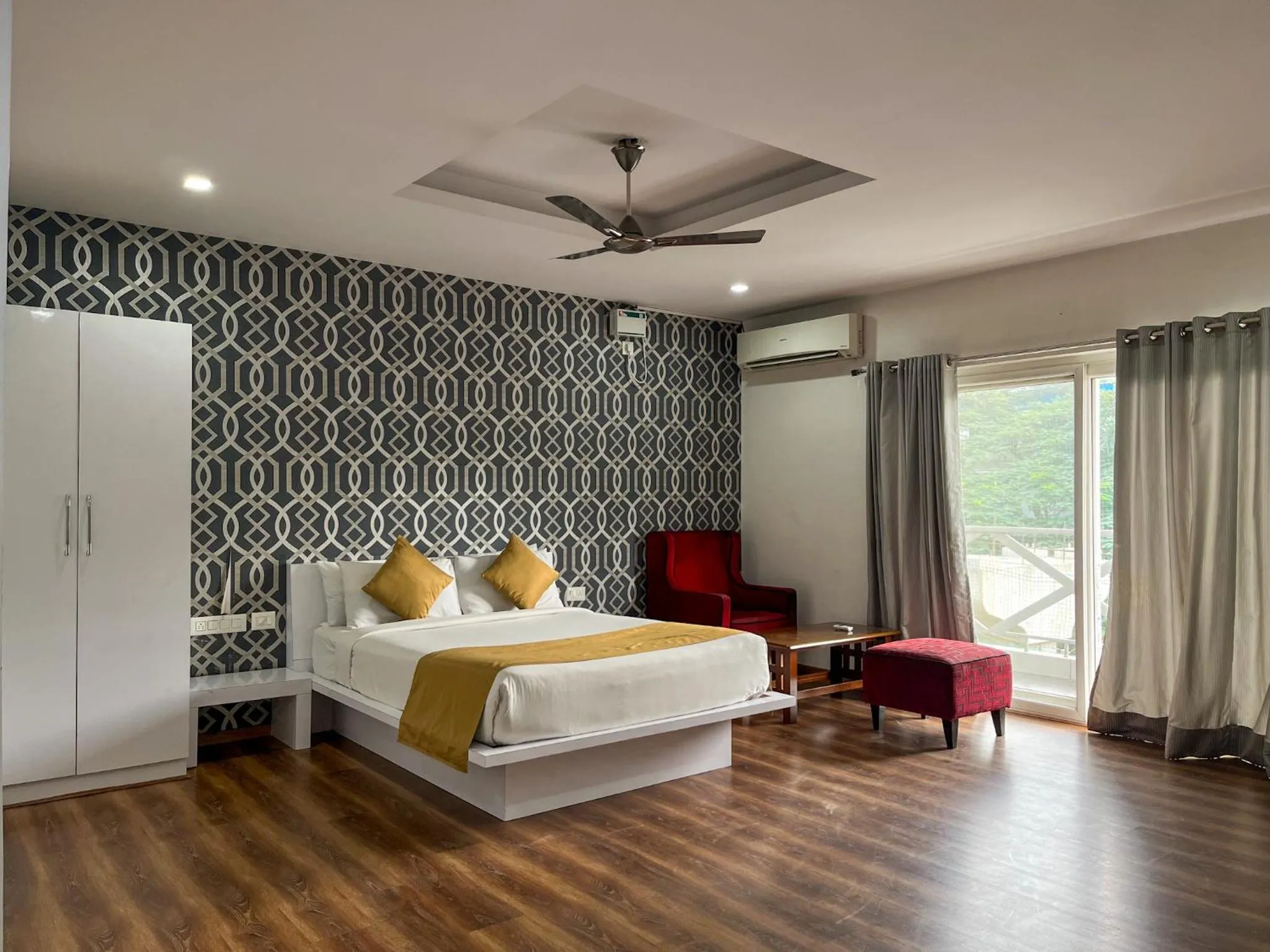 Bed in Mystic Hotel Koramangala