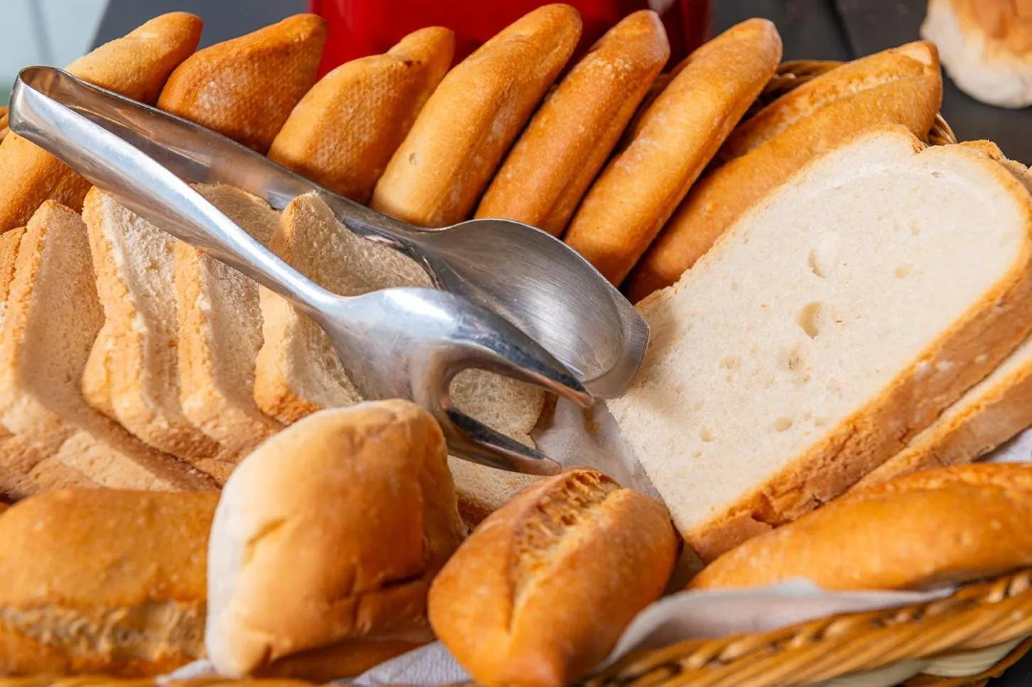 Food and drinks in Apartaments Els Llorers