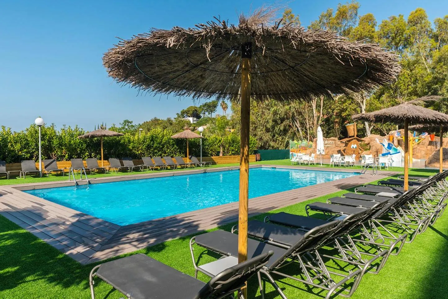 Restaurant/places to eat in Apartaments Els Llorers