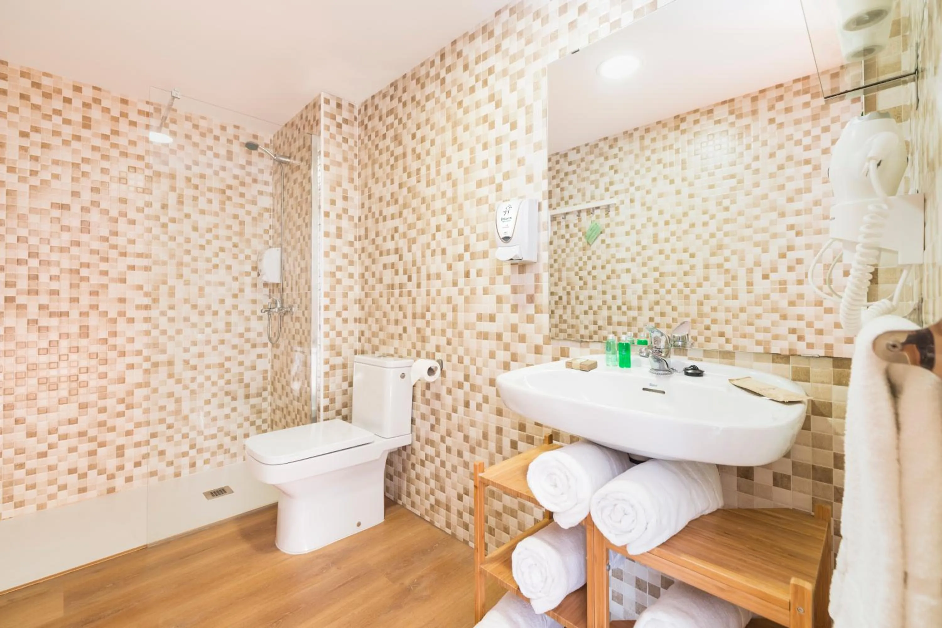 Bathroom in Apartaments Els Llorers