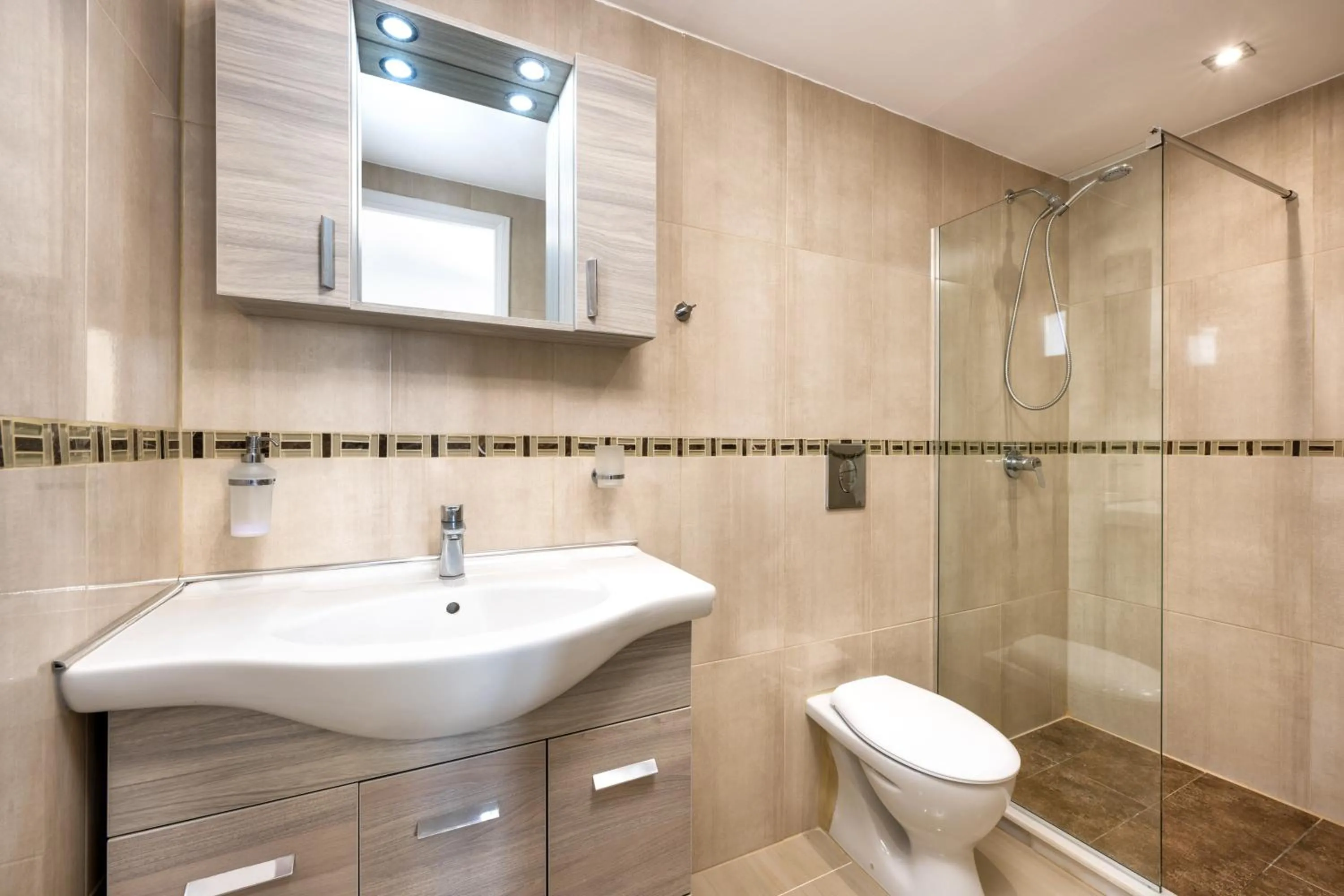 Santorinn Suites Fira