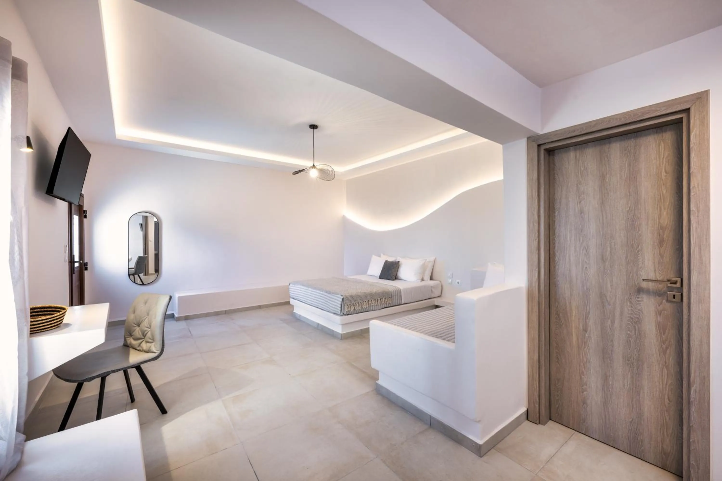 Santorinn Suites Fira