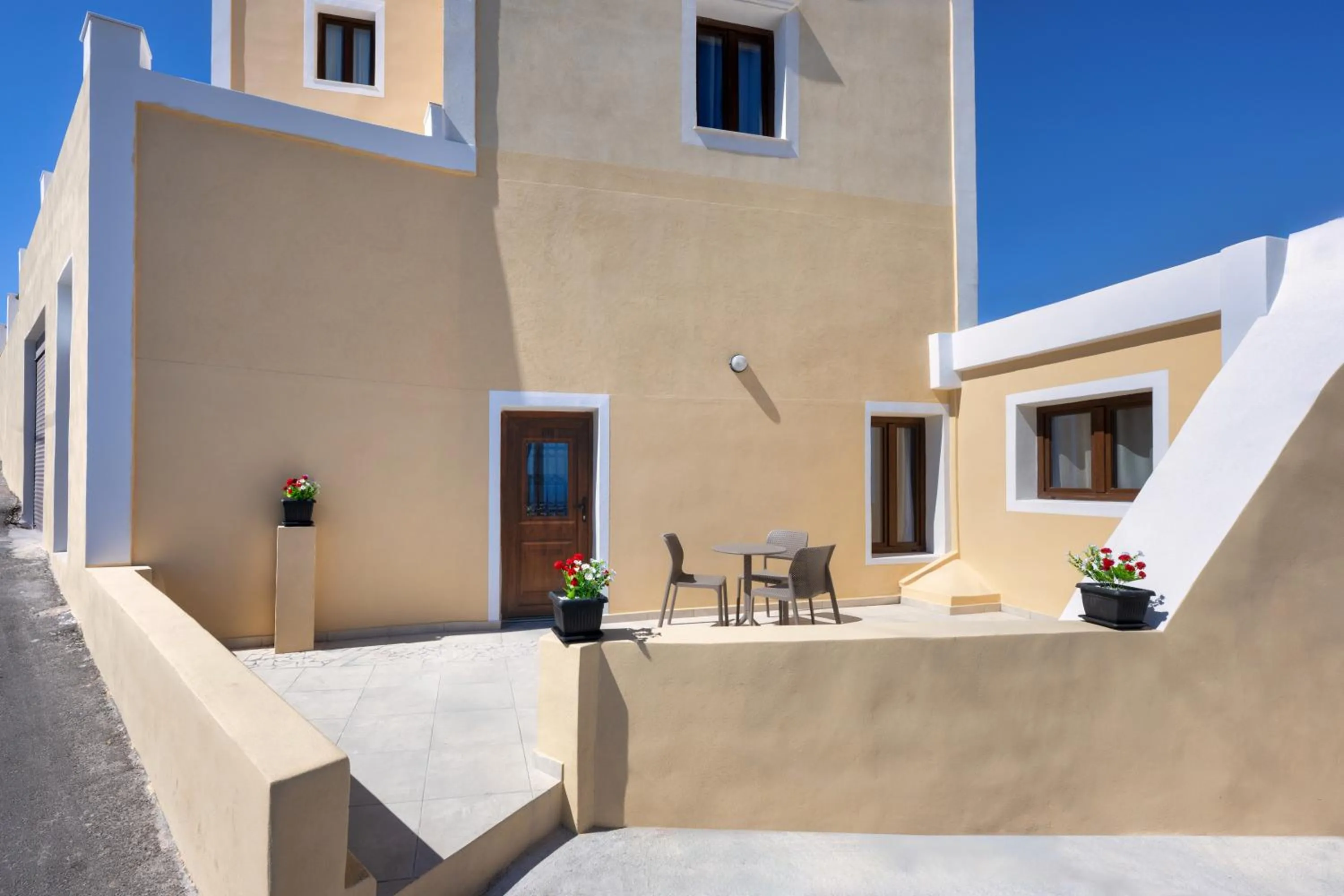 Santorinn Suites Fira