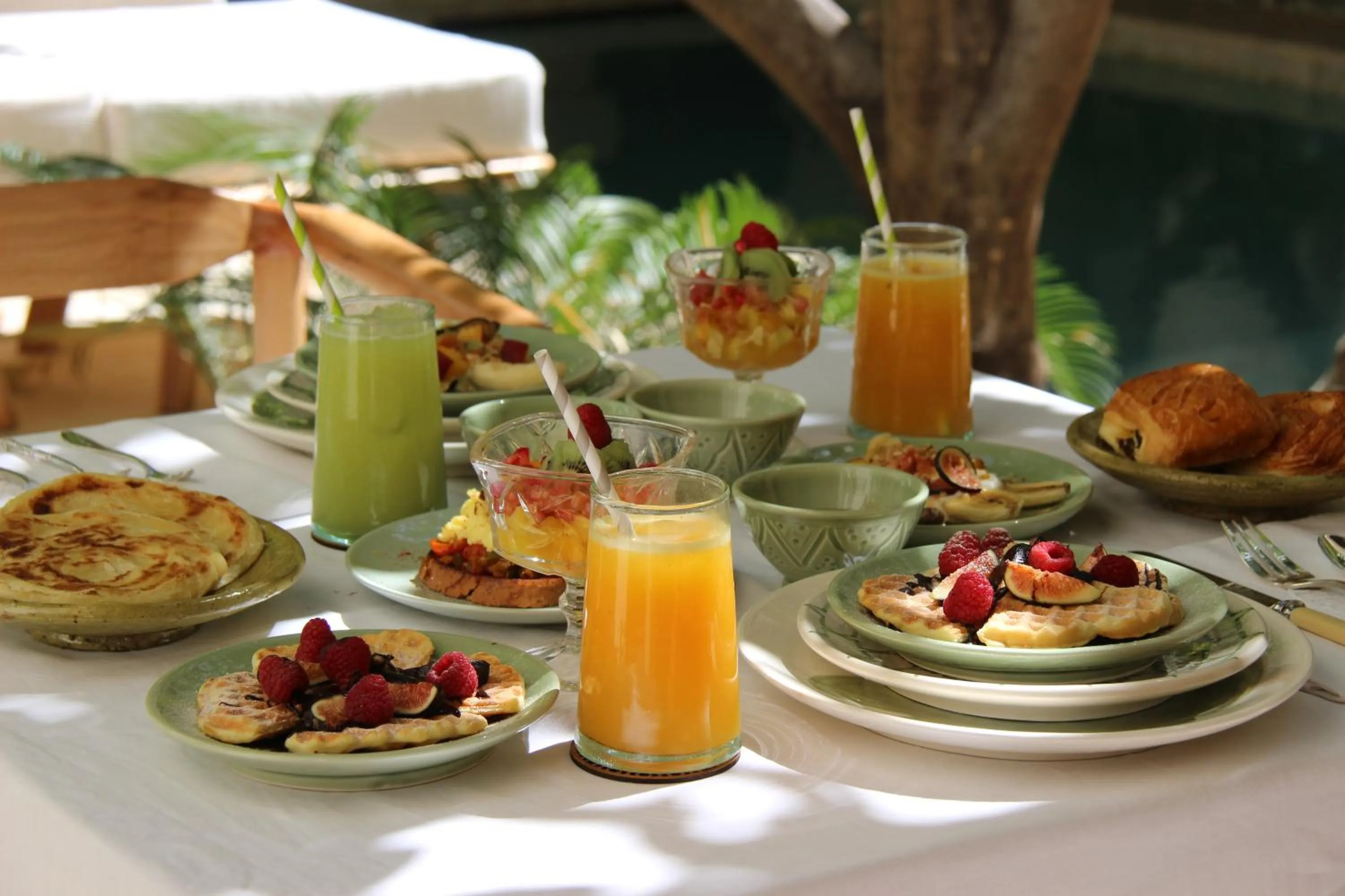 Food and drinks in Riad Emberiza Sahari