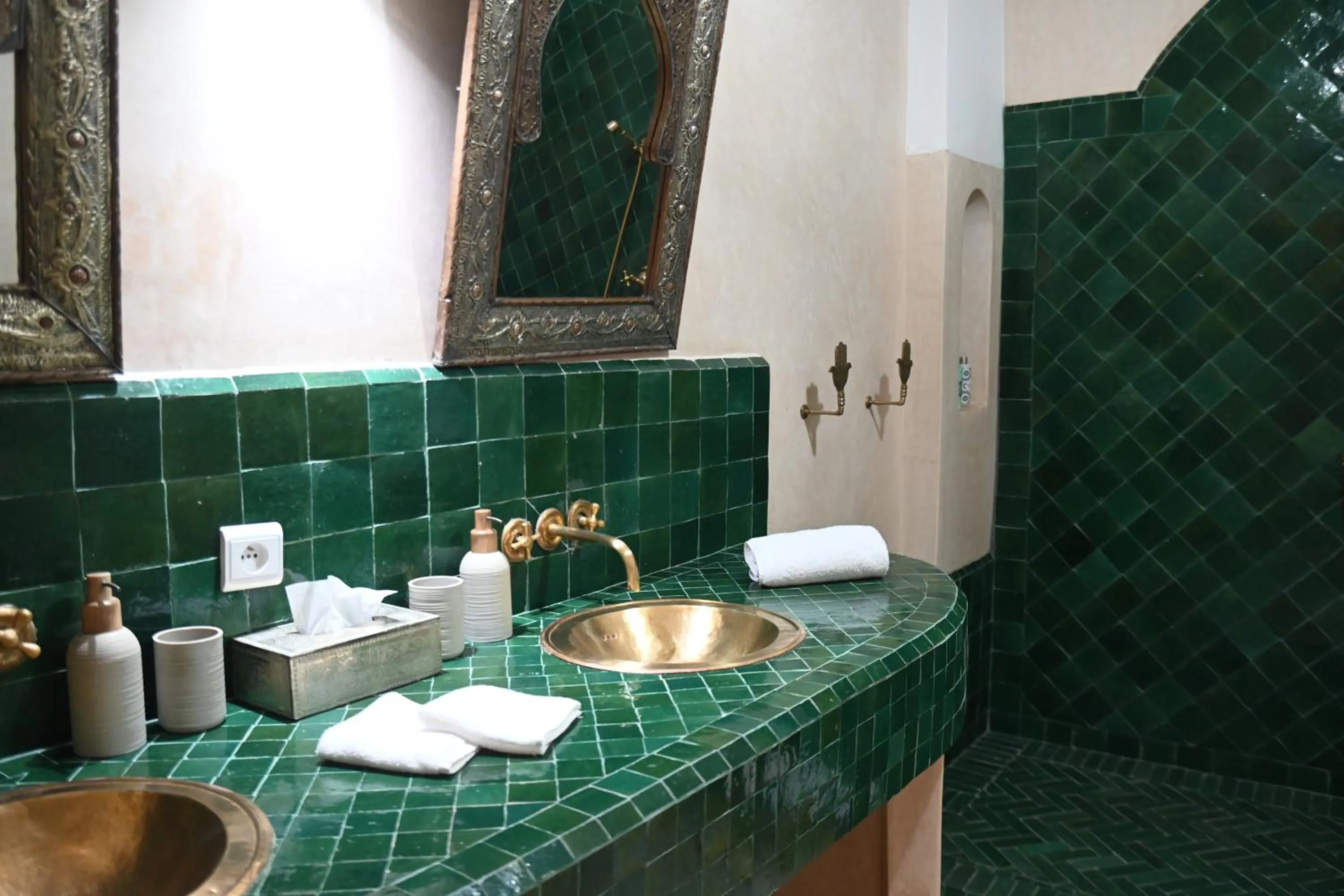 Bathroom in Riad Emberiza Sahari