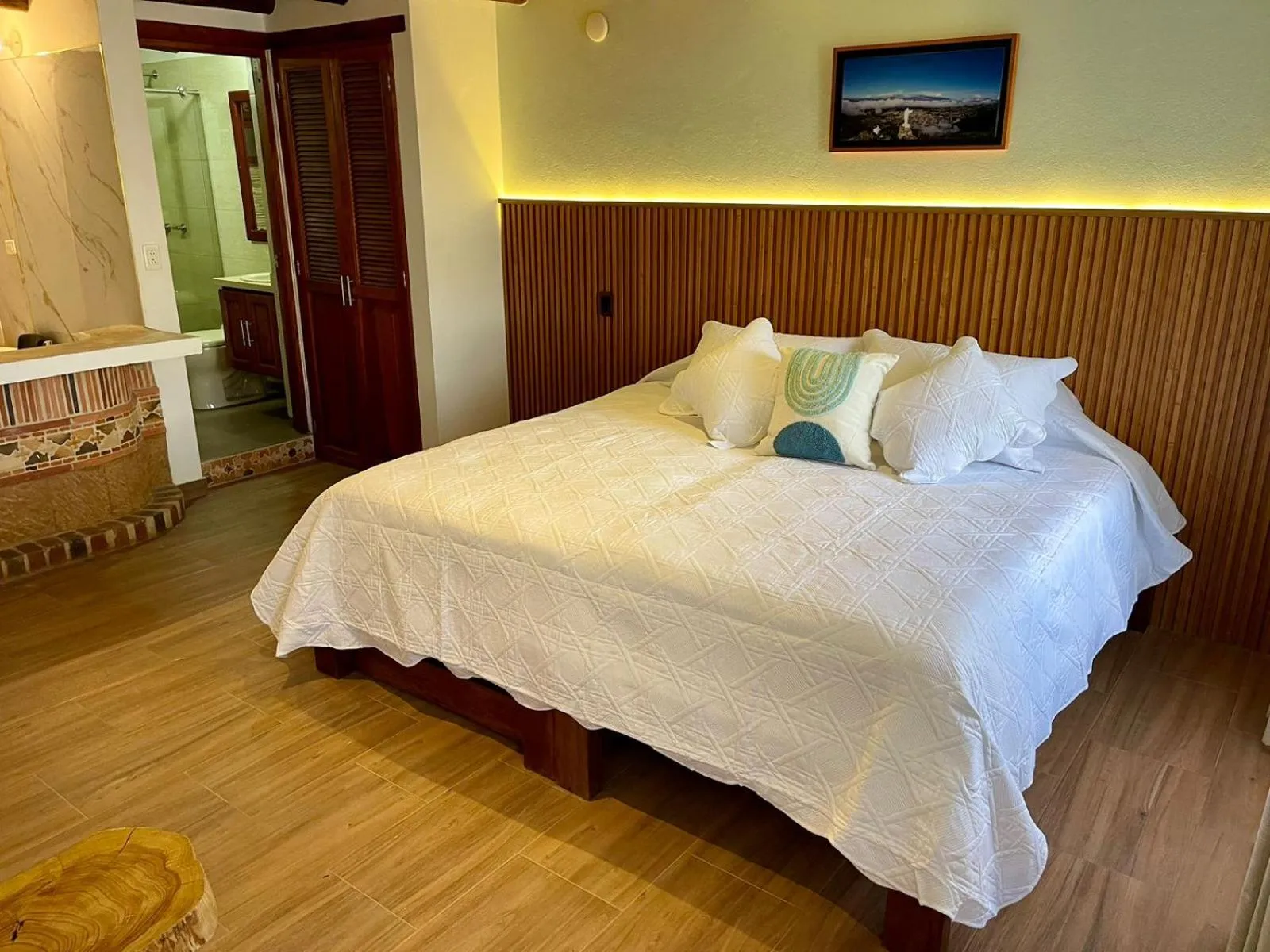 Photo of the whole room, Bed in Hotel Boutique Cenit