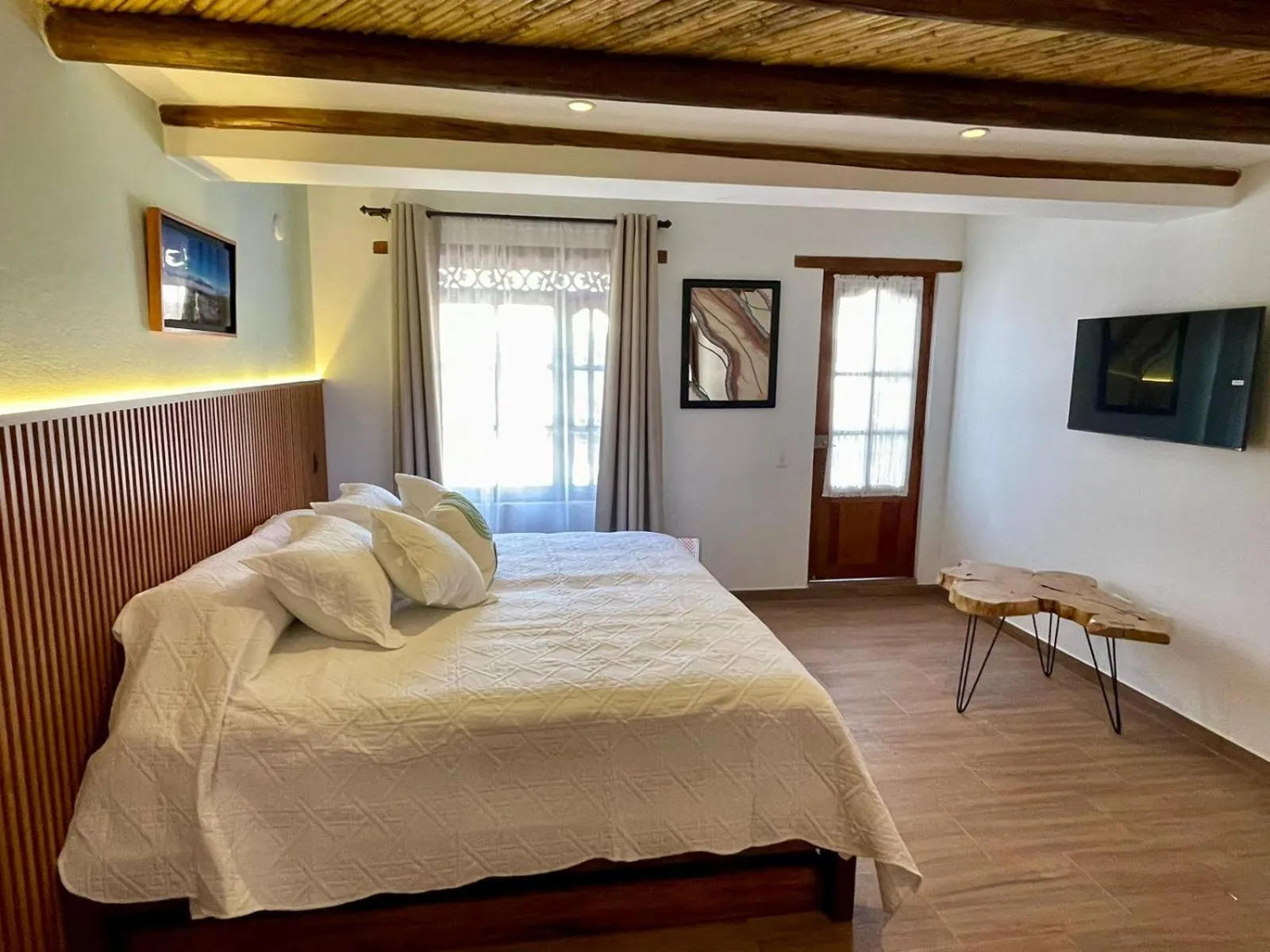 Photo of the whole room, Bed in Hotel Boutique Cenit