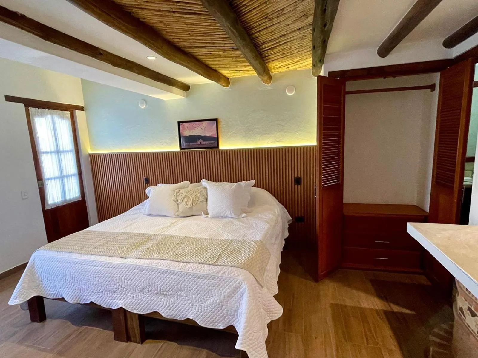 Photo of the whole room, Bed in Hotel Boutique Cenit