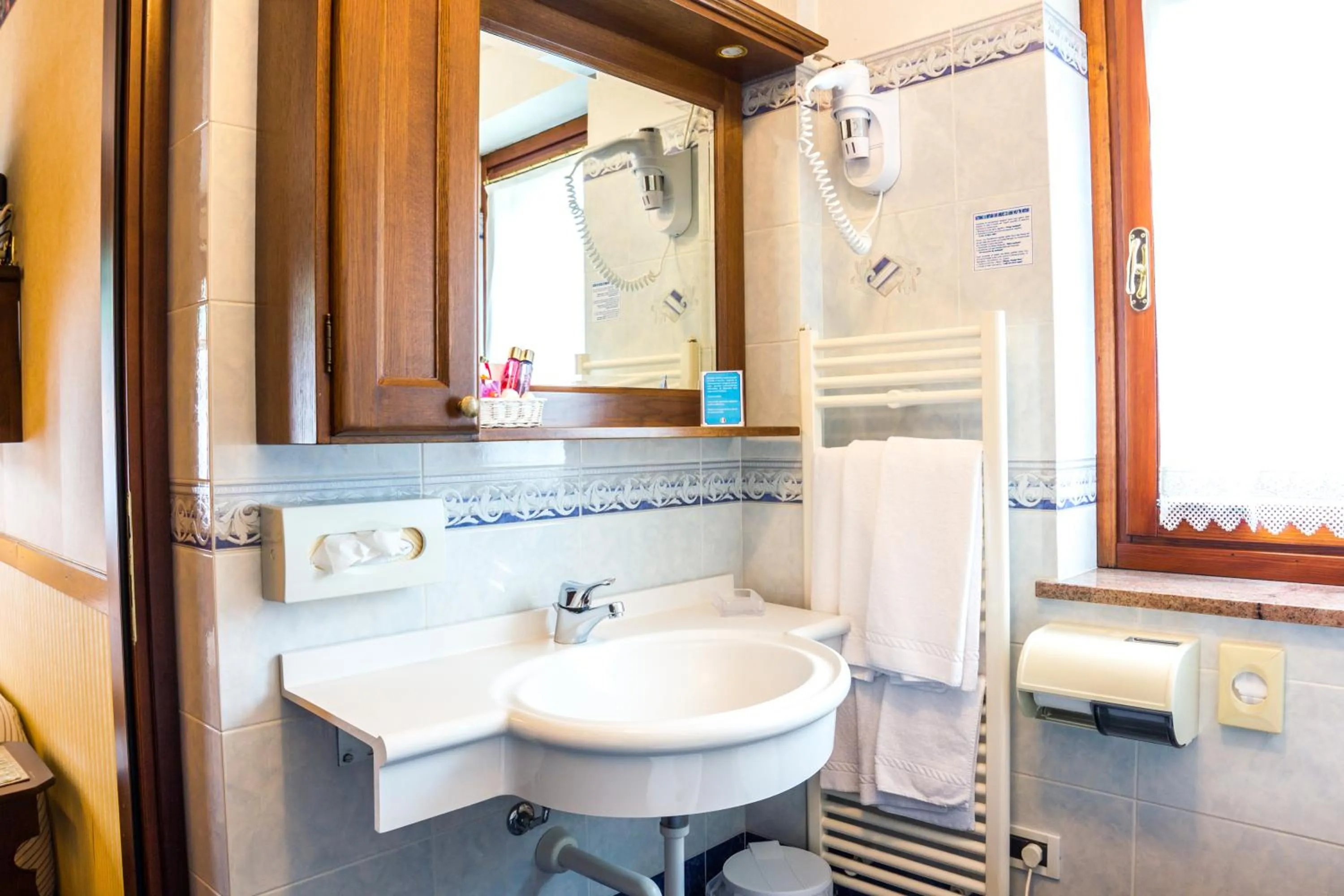 Bathroom in Hotel Petit Prince