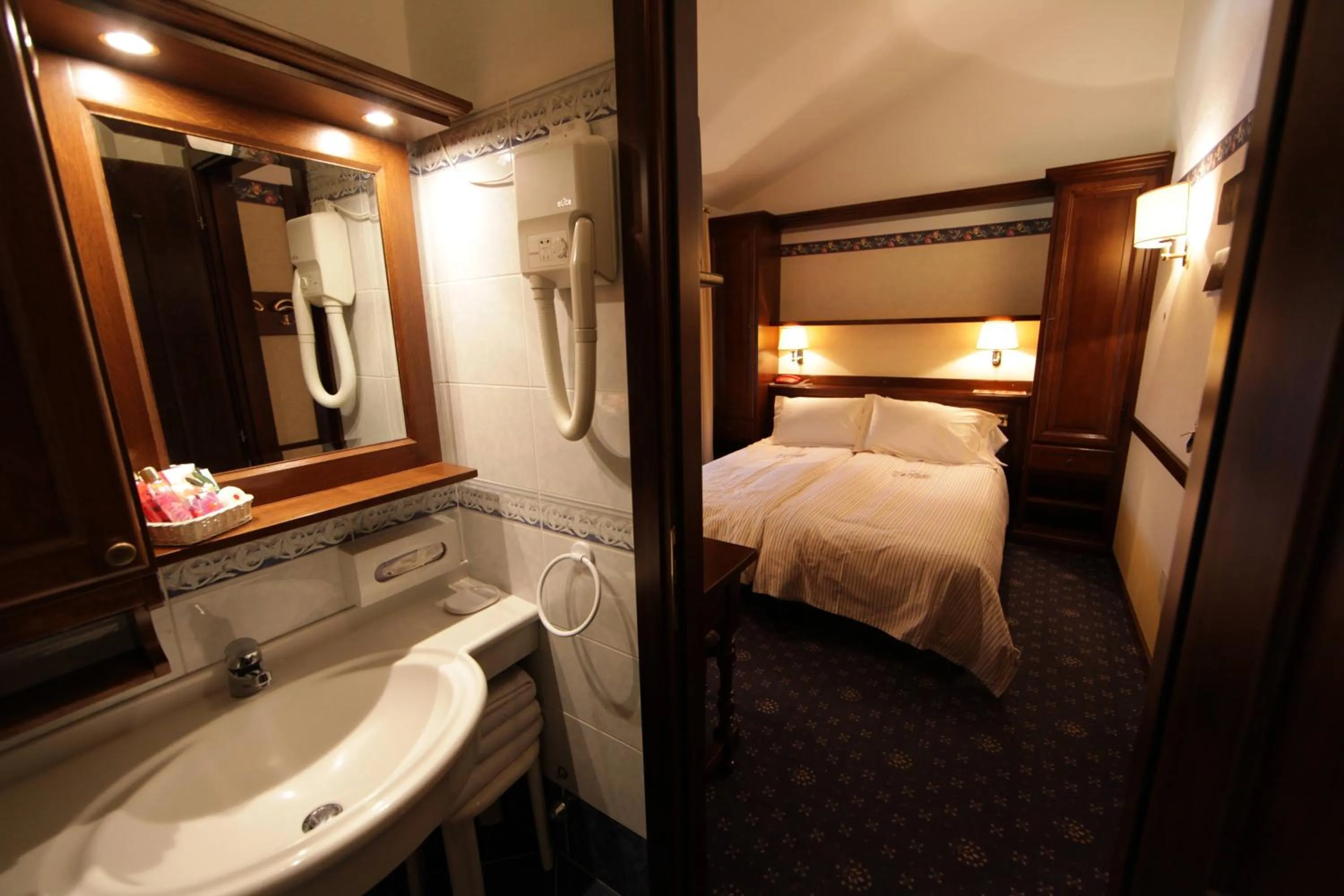 Bedroom, Bed in Hotel Petit Prince