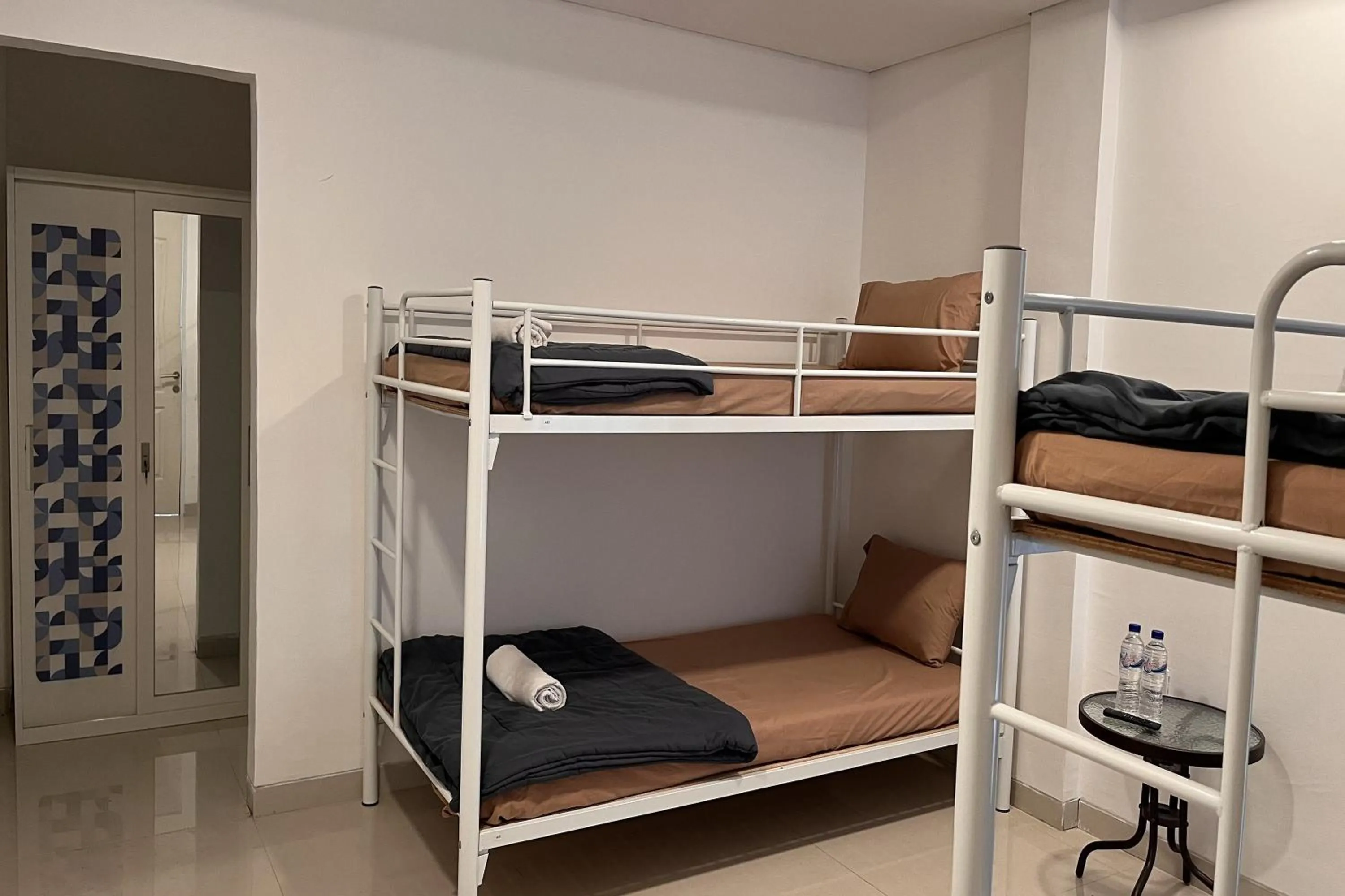 Bedroom, Bed in Bluebell House