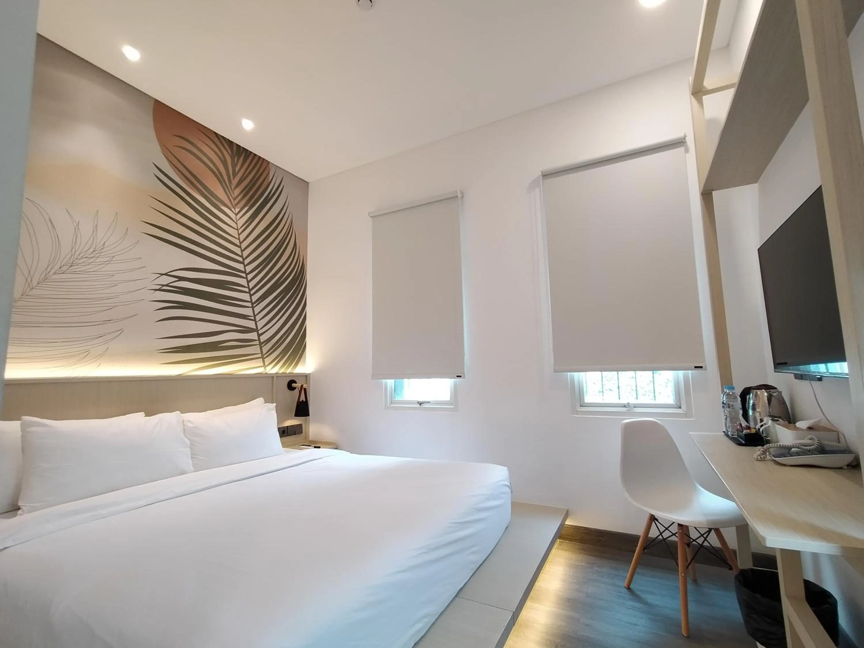 Bed in True Blue Hotel Menteng