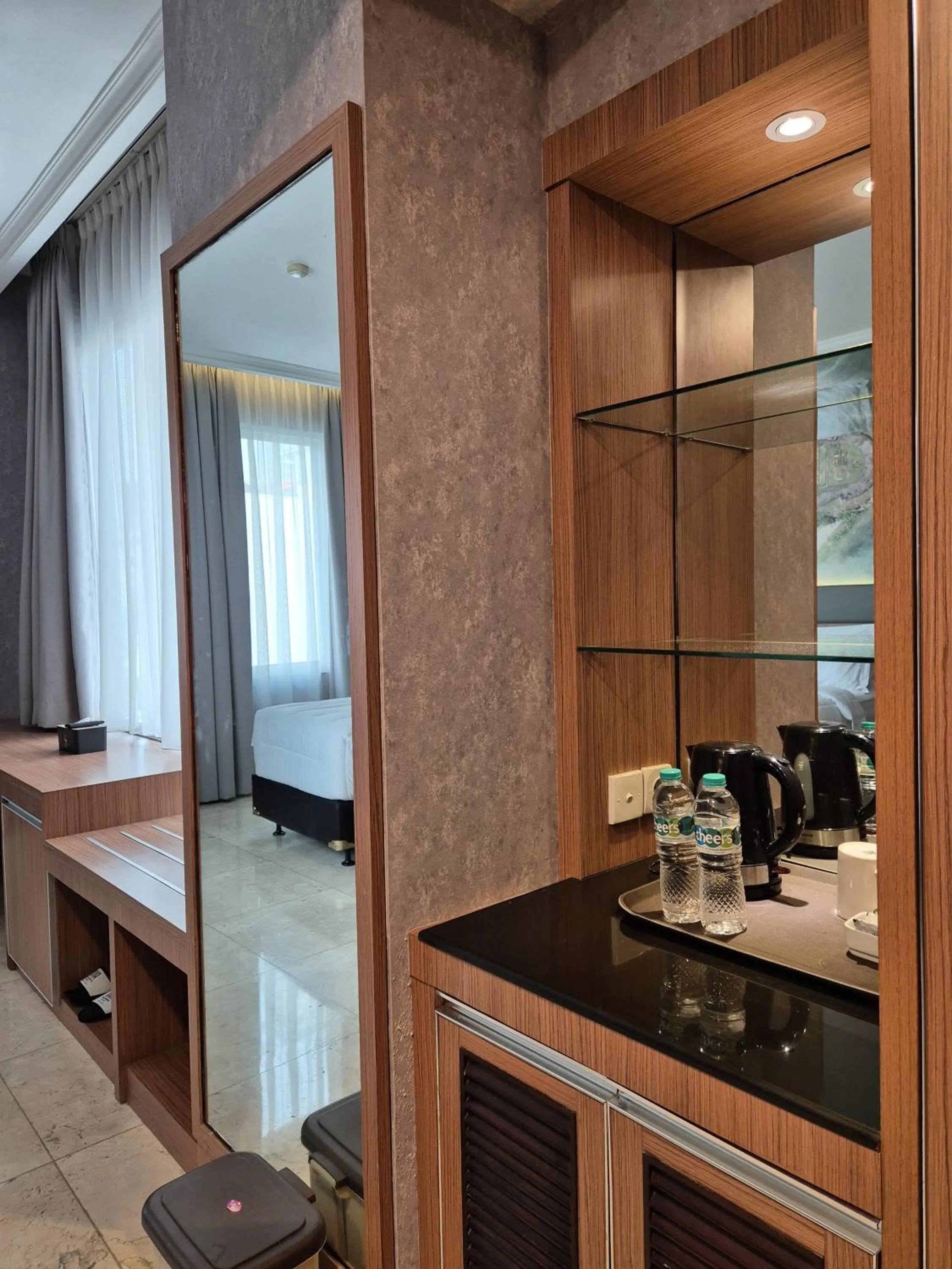 Coffee/tea facilities in GIIA Maluku Hotel Thamrin Jakarta
