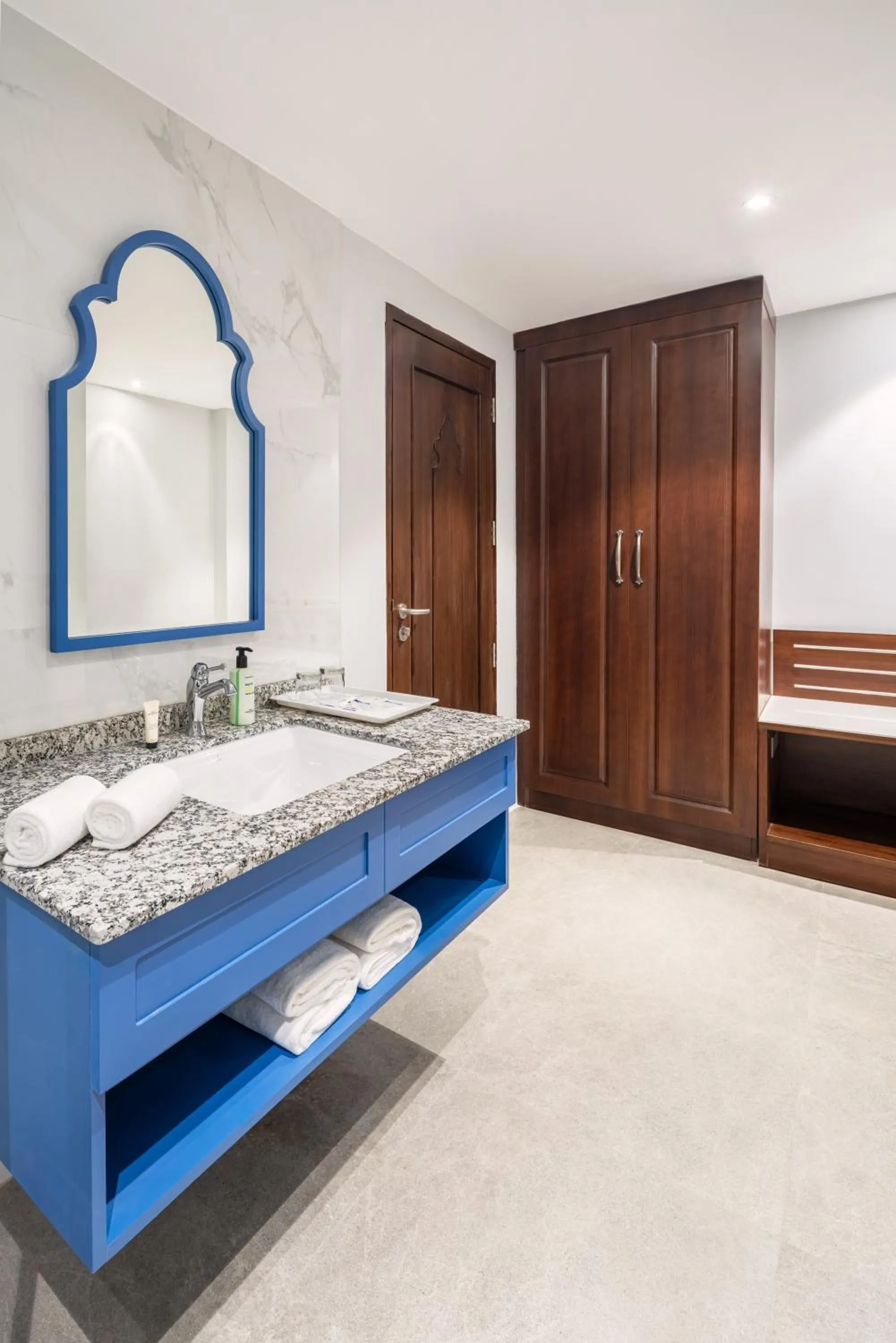 Bathroom, Bed in MJ Sarovar Portico Haridwar