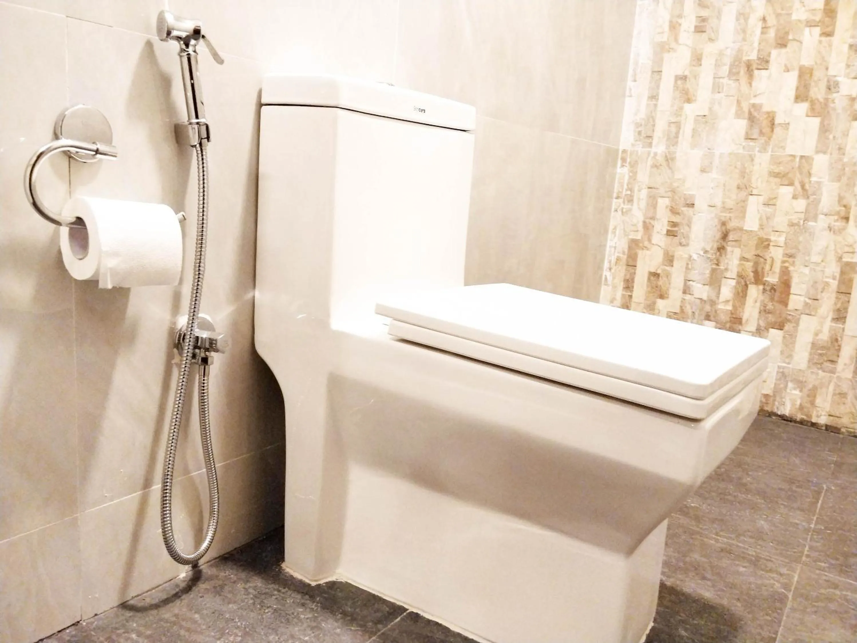 Bathroom in Quays Himalayan