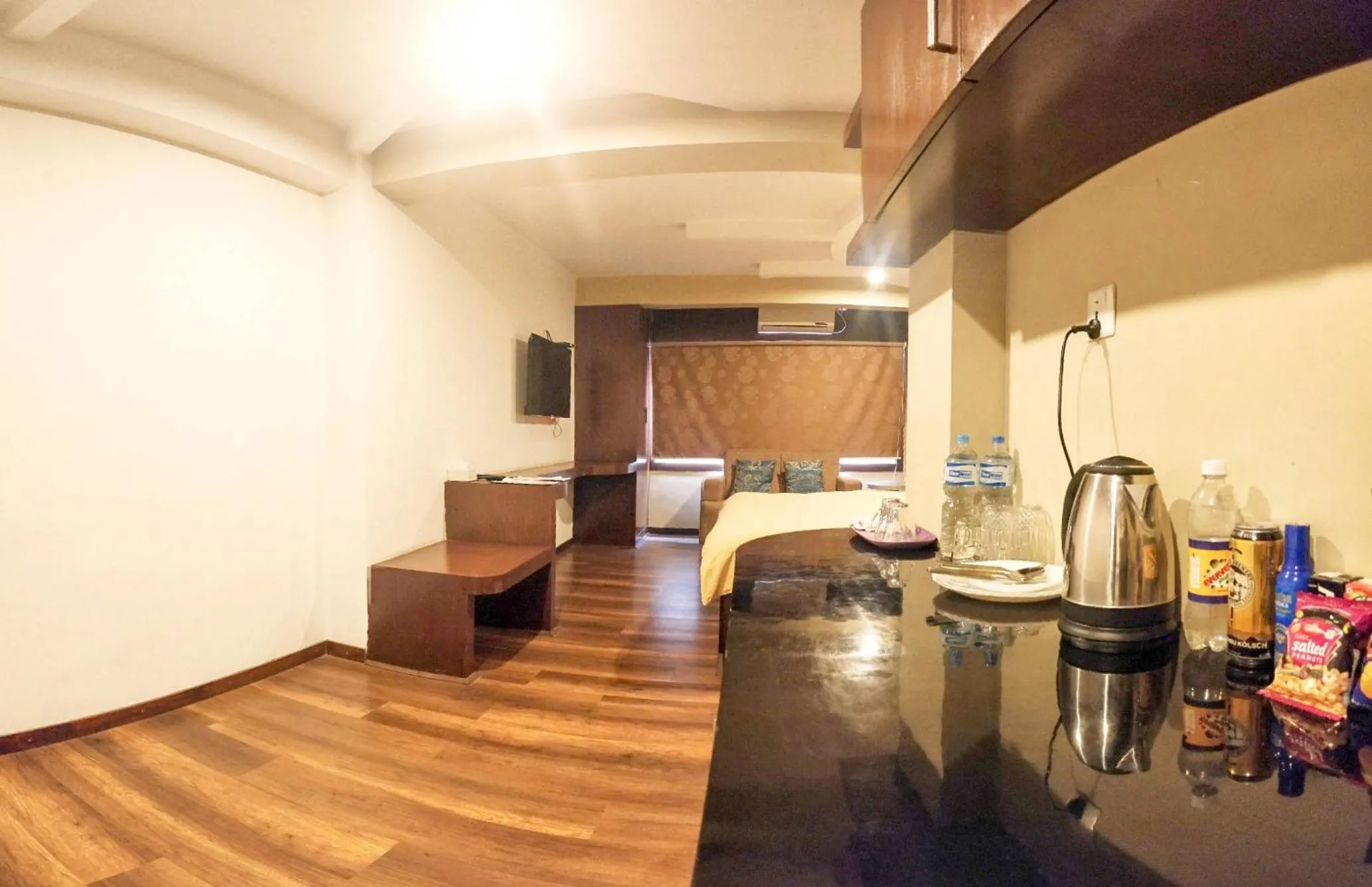 Coffee/tea facilities in Quays Himalayan