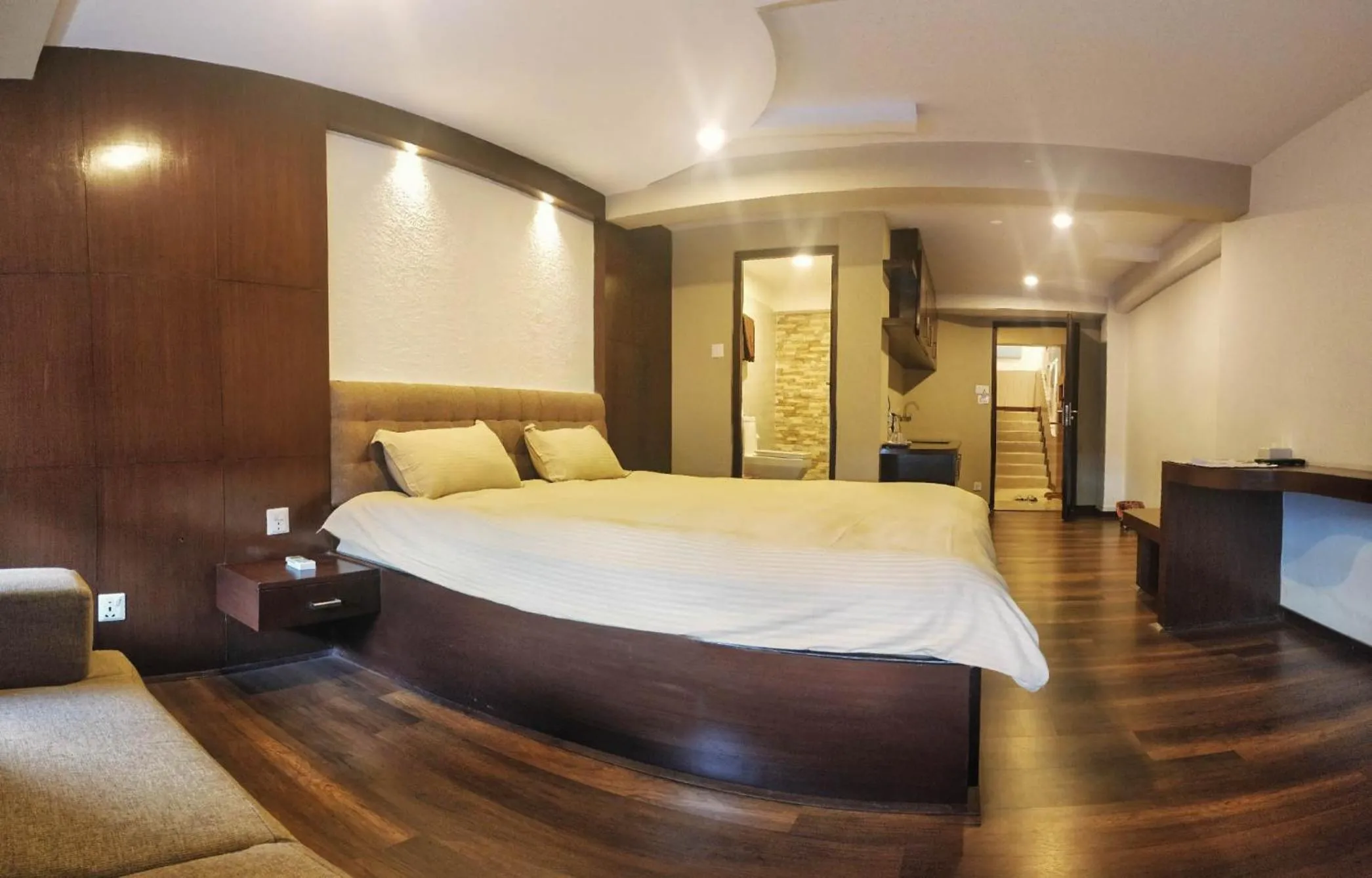 Bed in Quays Himalayan