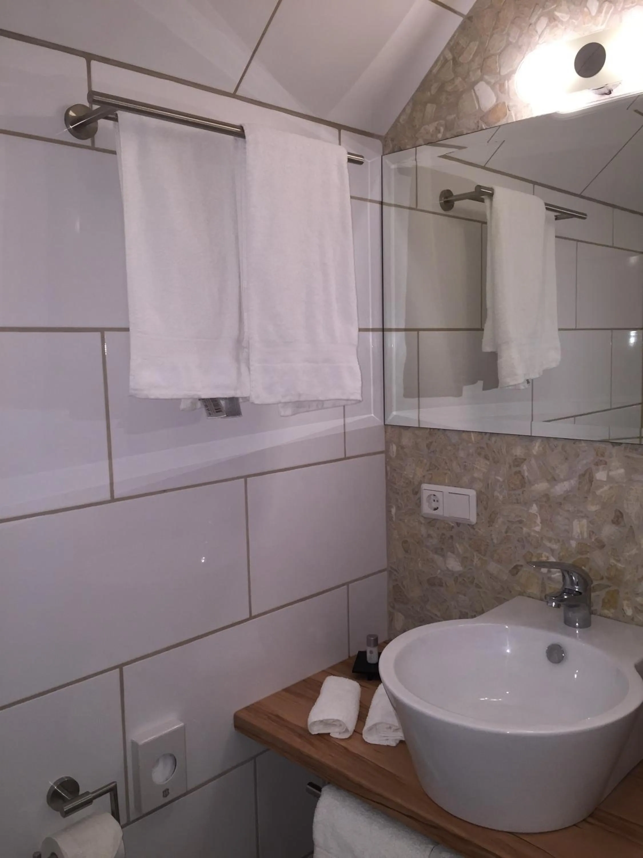 Bathroom in Hotel Achilles