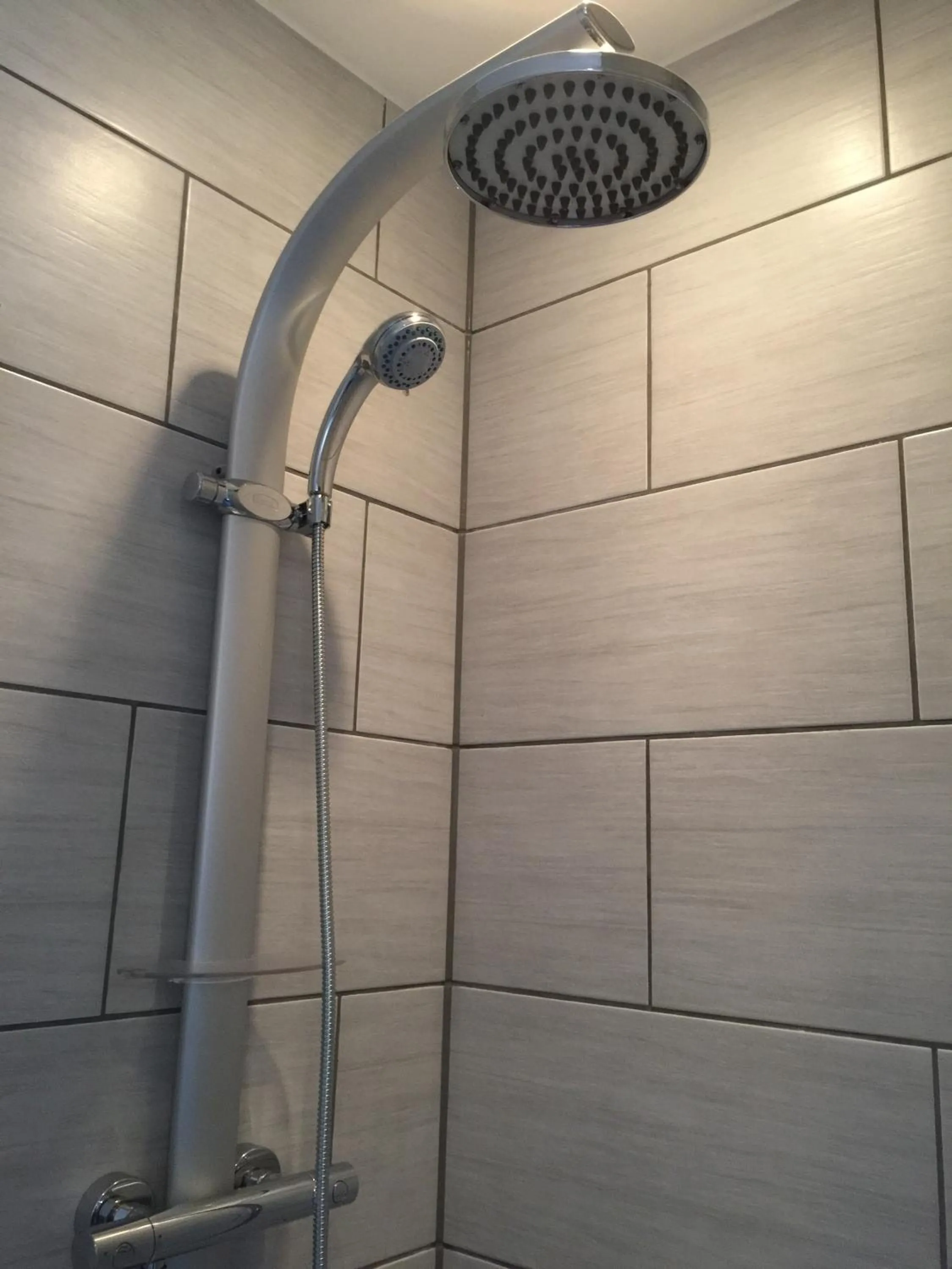 Shower in Hotel Achilles