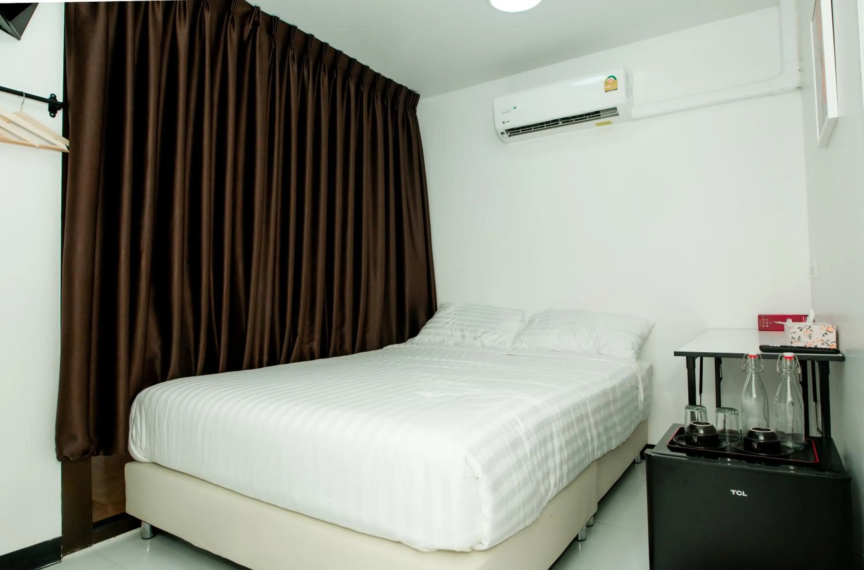 Bed in The Hostel Era