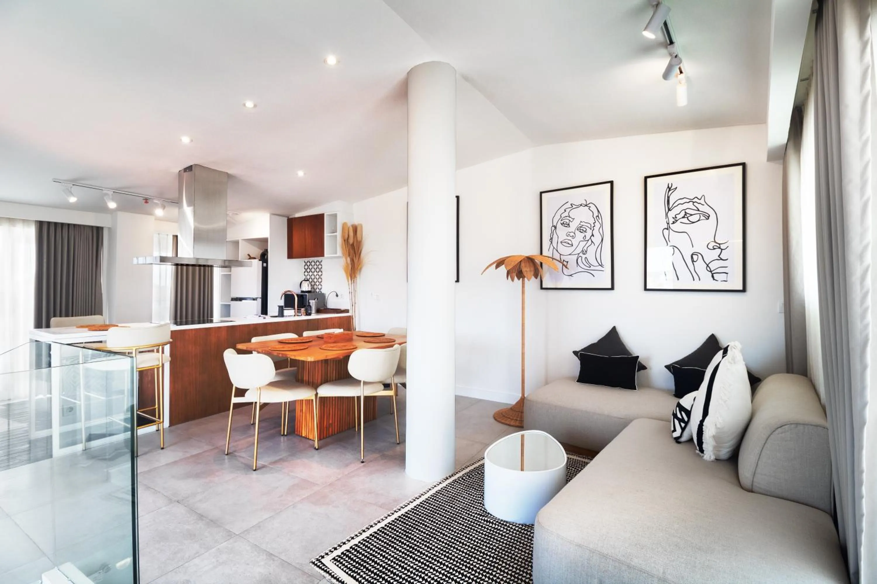 Kitchen or kitchenette in The Cruise Berawa - Design Apartments & Penthouses by CPM Bali