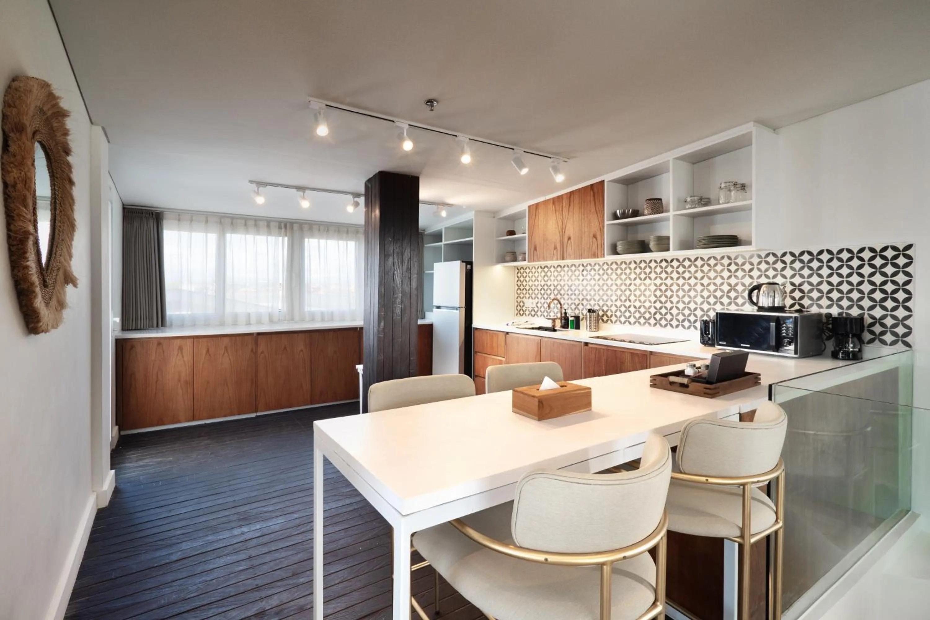 Kitchen or kitchenette in The Cruise Berawa - Design Apartments & Penthouses by CPM Bali