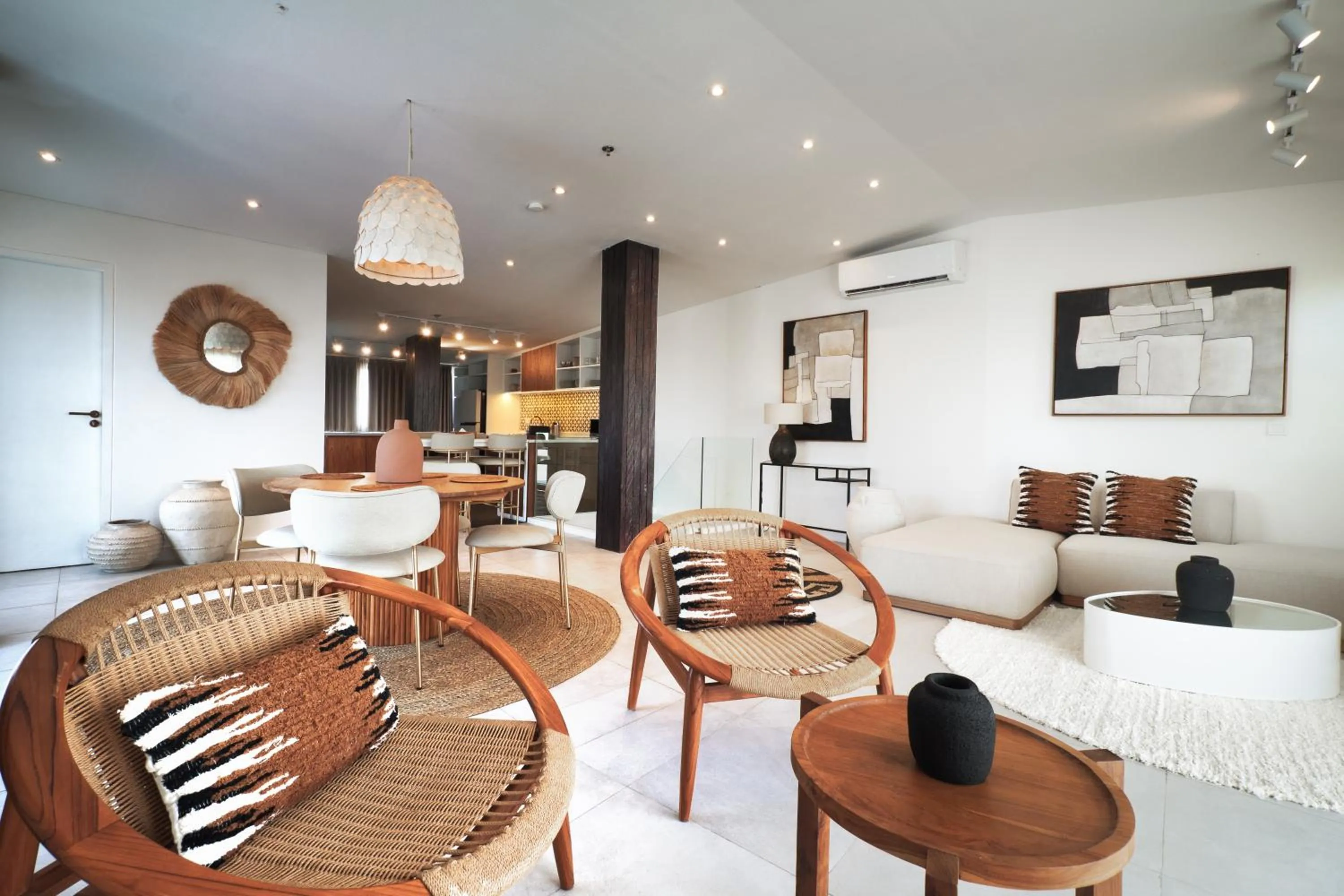 Kitchen or kitchenette in The Cruise Berawa - Design Apartments & Penthouses by CPM Bali