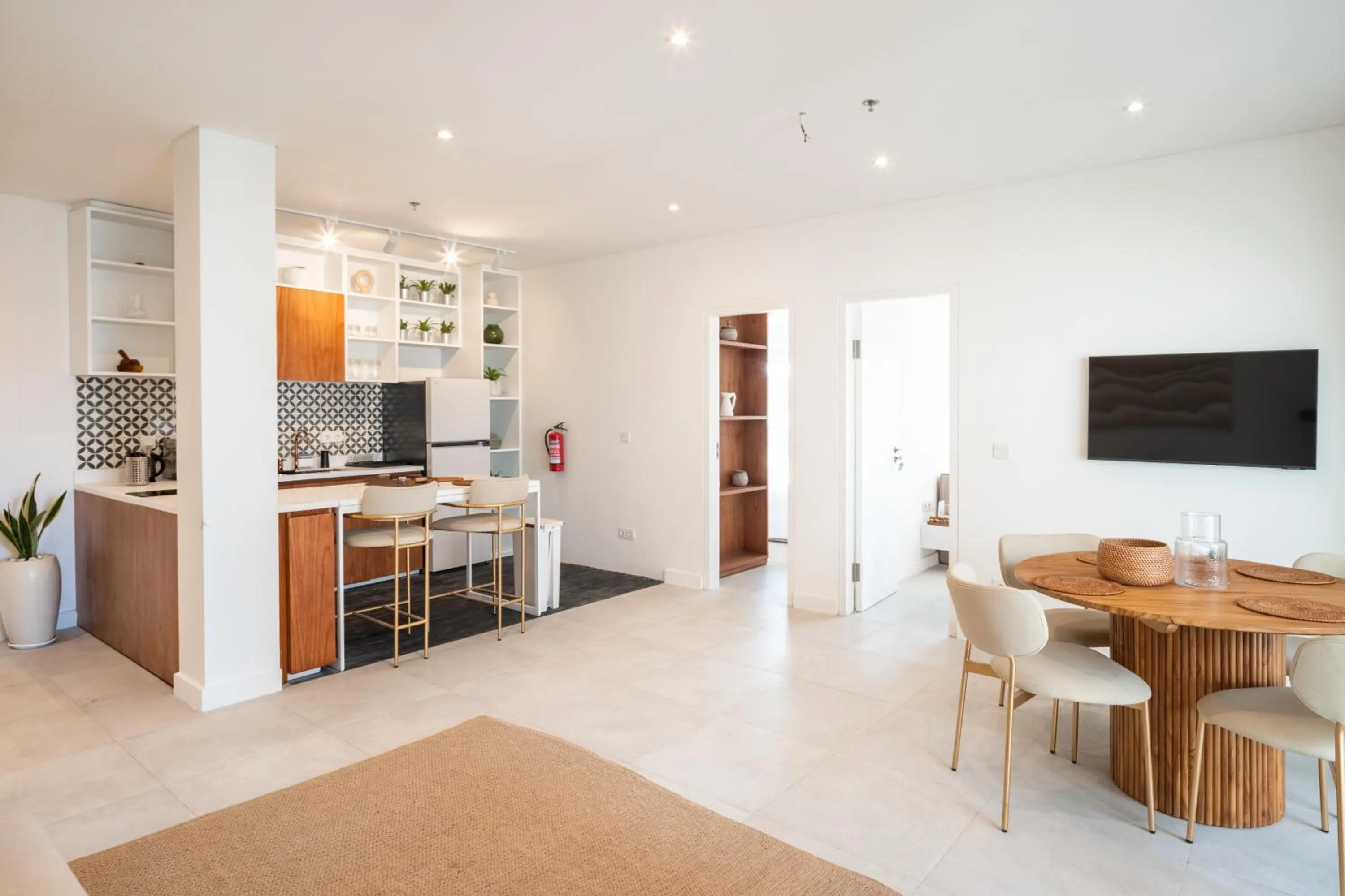 Kitchen or kitchenette in The Cruise Berawa - Design Apartments & Penthouses by CPM Bali