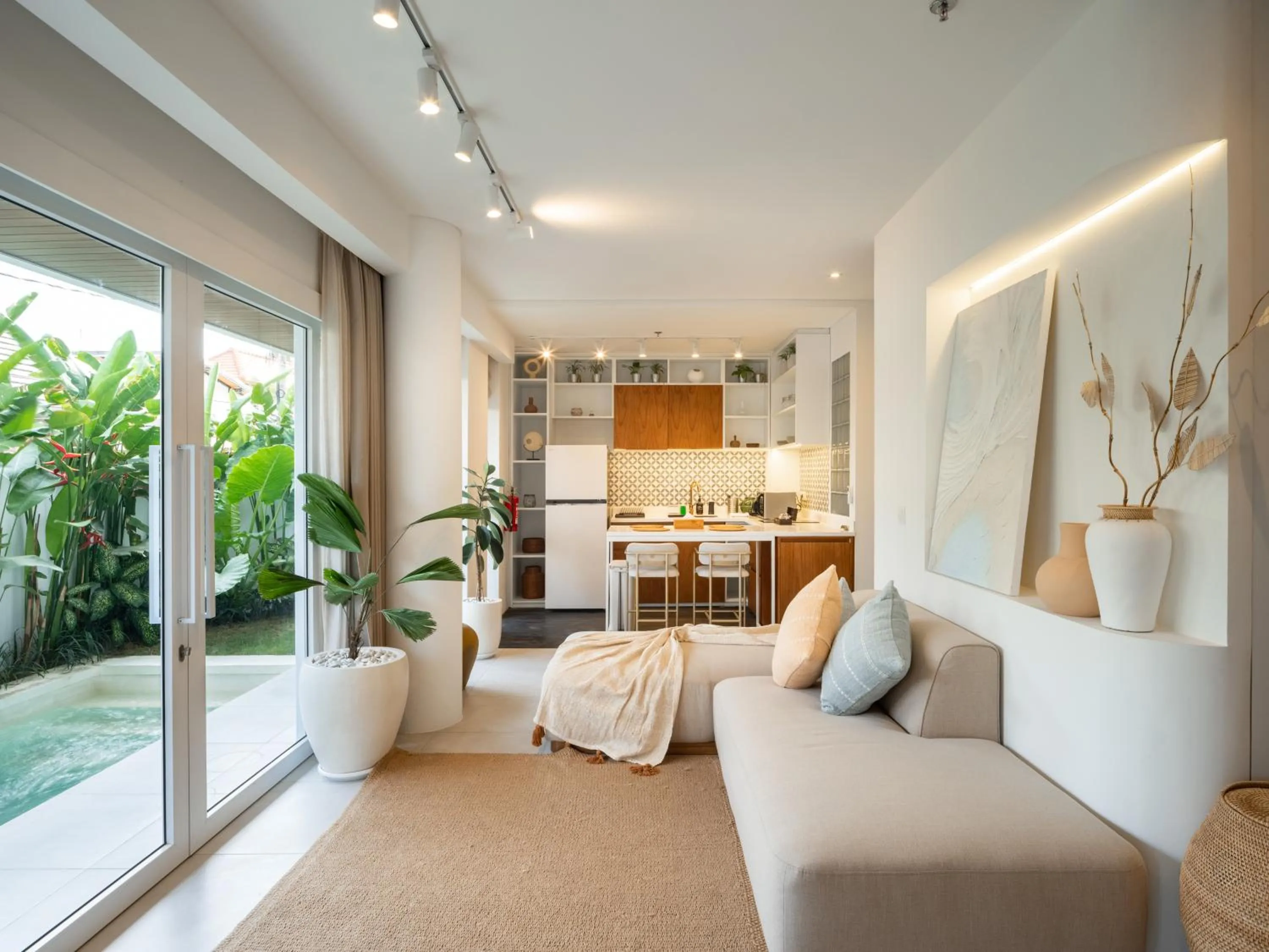 Living room in The Cruise Berawa - Design Apartments & Penthouses by CPM Bali