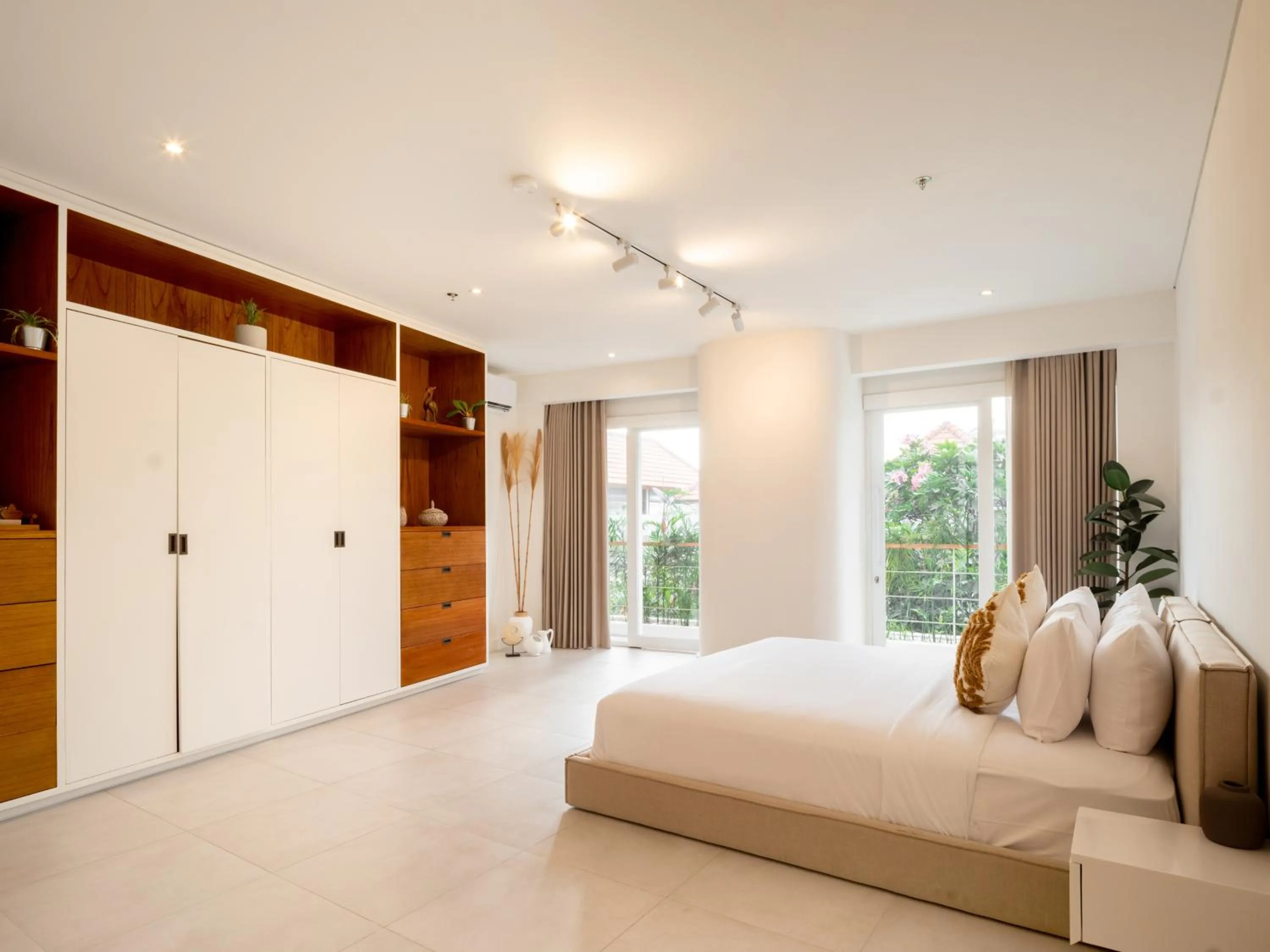 Bedroom, Bed in The Cruise Berawa - Design Apartments & Penthouses by CPM Bali