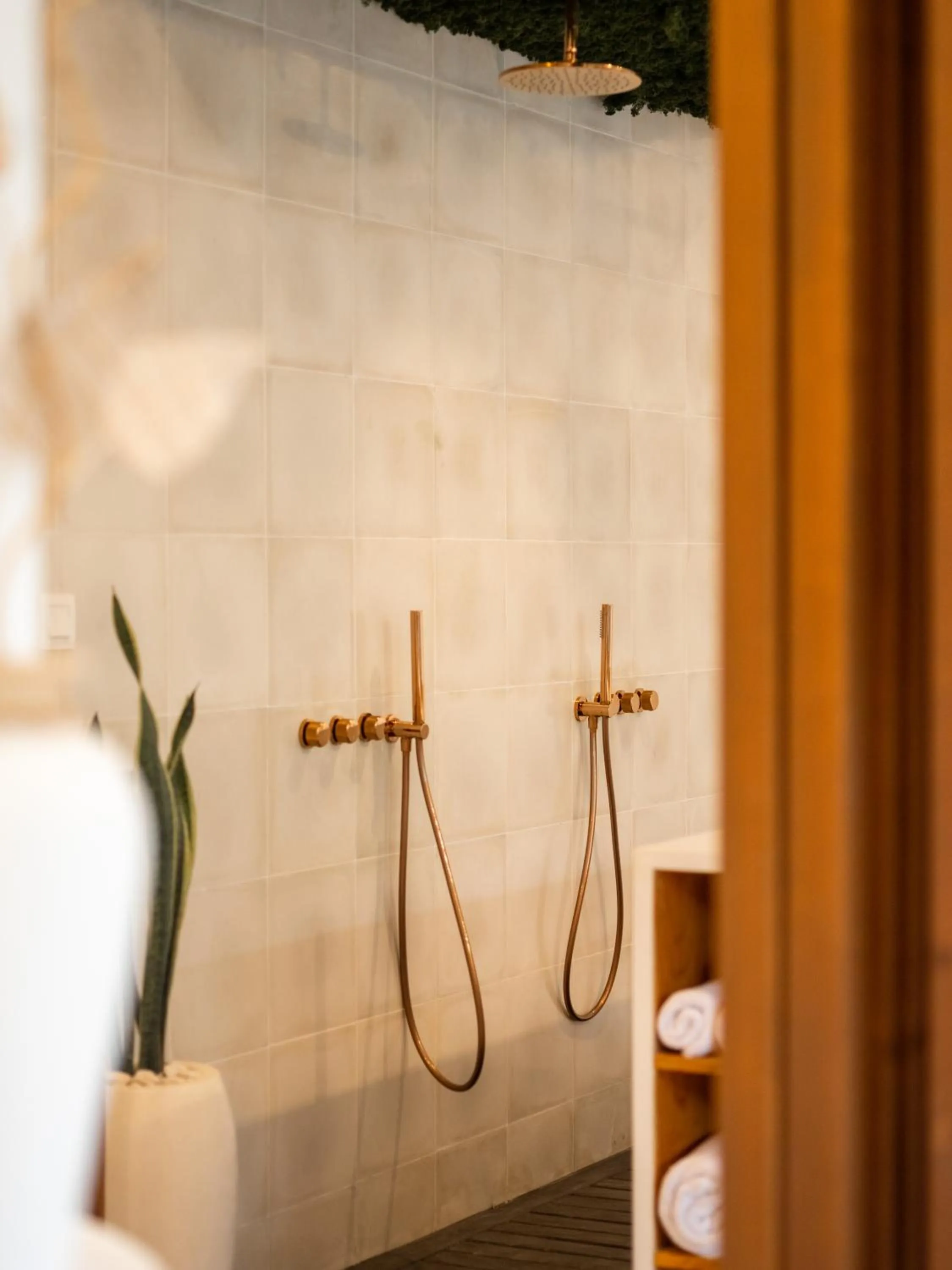 Shower in The Cruise Berawa - Design Apartments & Penthouses by CPM Bali