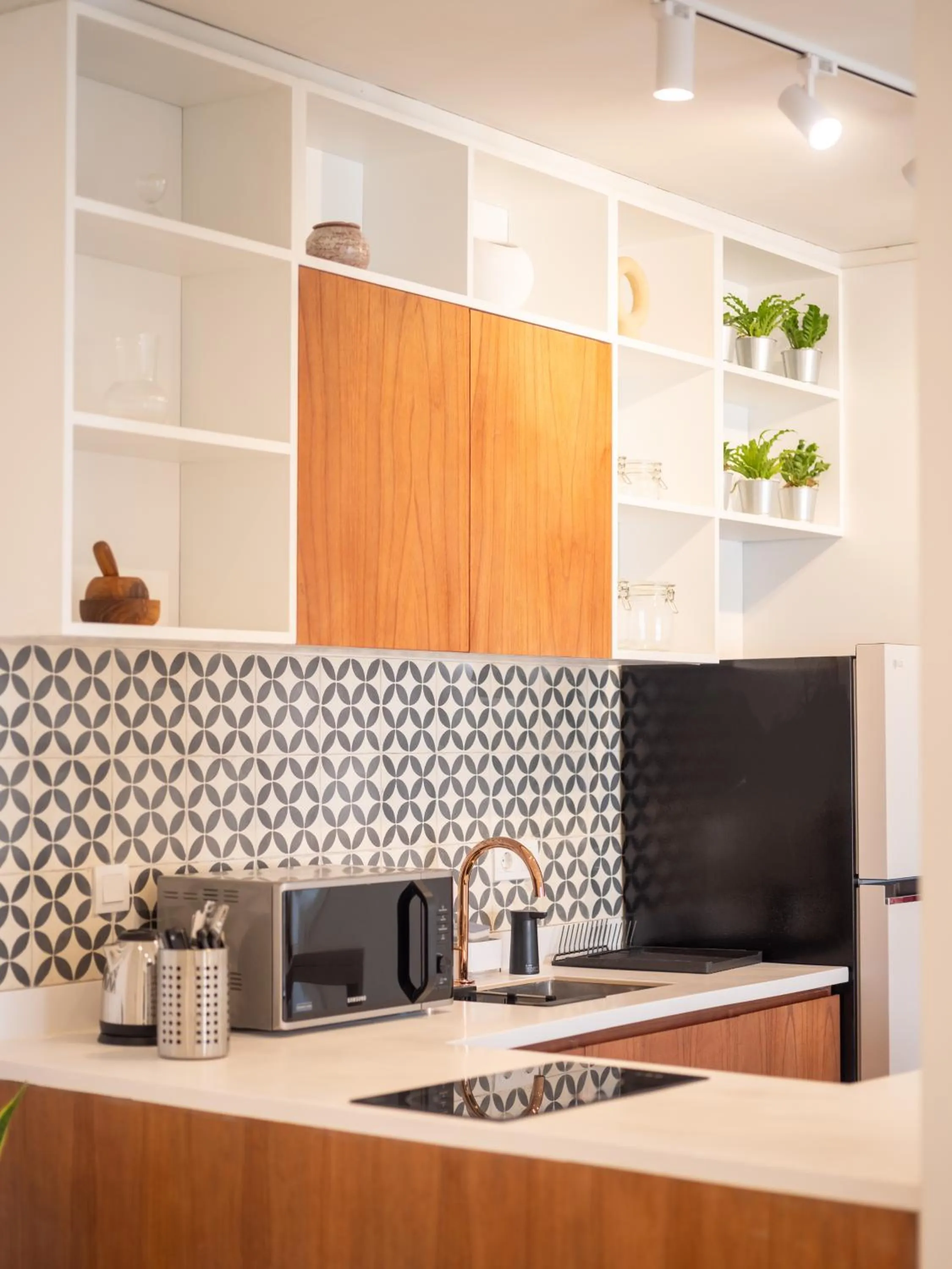 Kitchen or kitchenette in The Cruise Berawa - Design Apartments & Penthouses by CPM Bali
