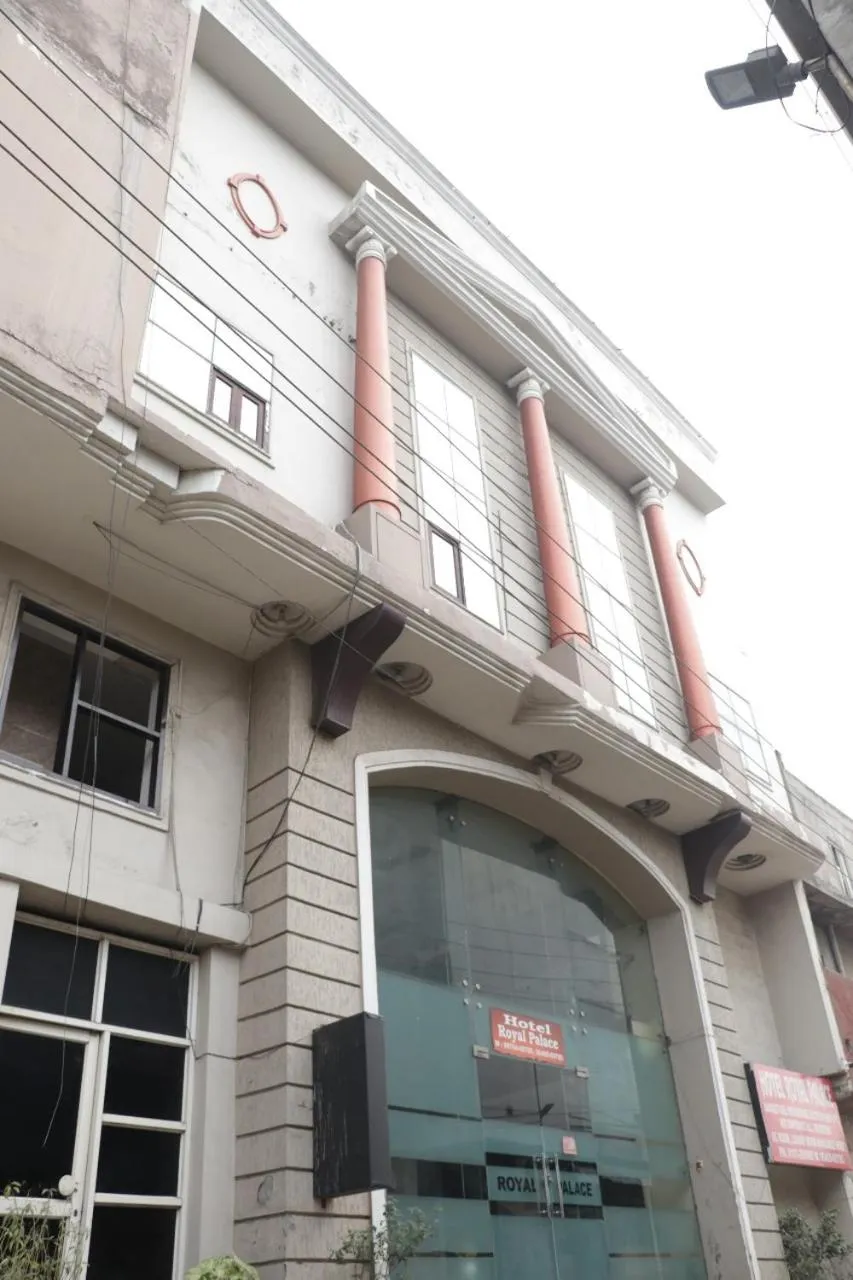 Property building in Hotel Royal Palace