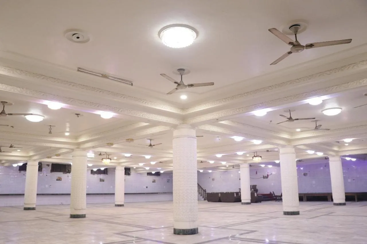 fireplace in Hotel Royal Palace