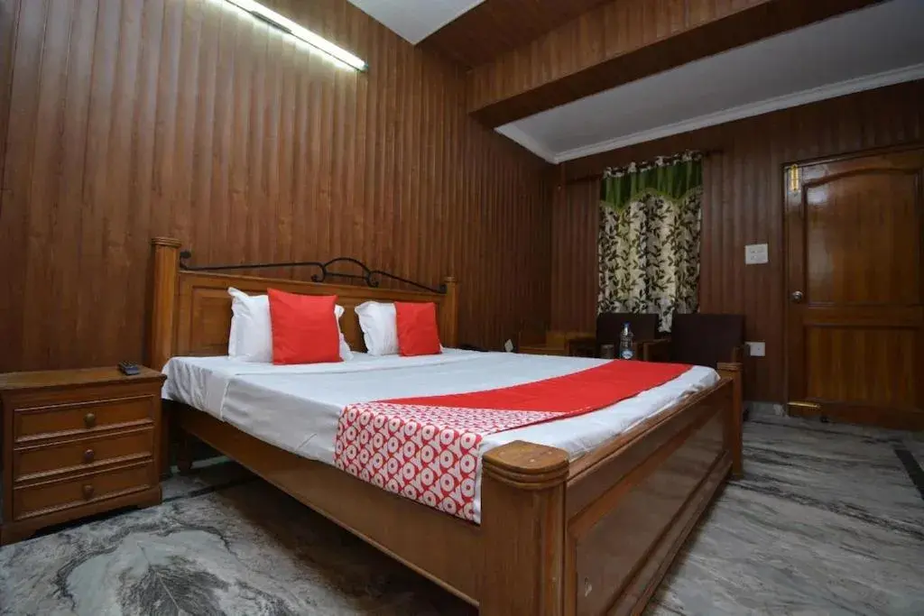 Double Room in Hotel Royal Palace Double Room in Hotel Royal Palace