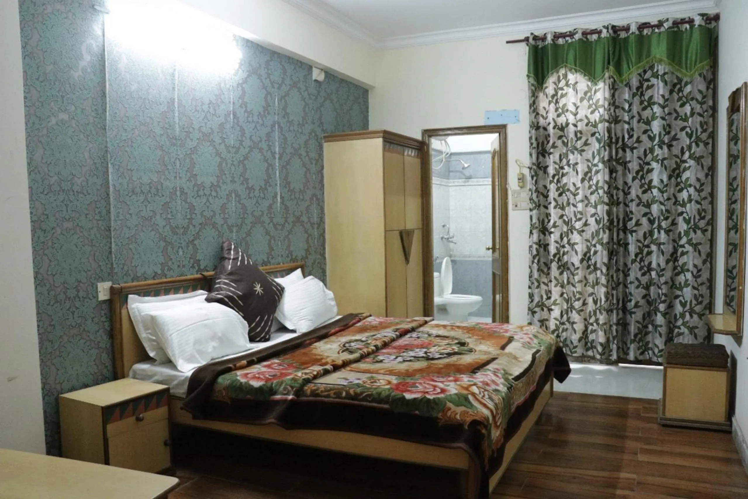 Bed in Hotel Royal Palace