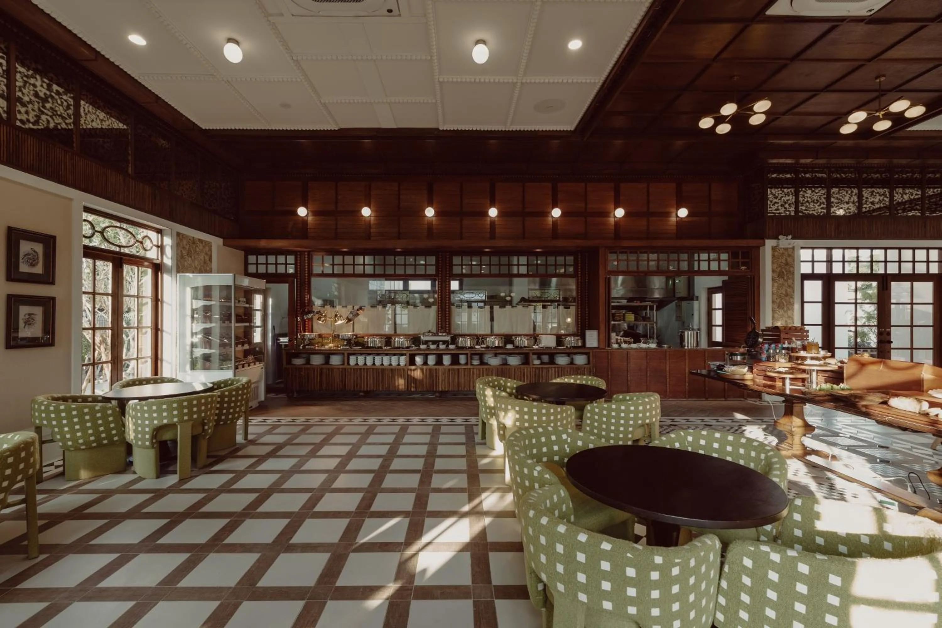 Restaurant/places to eat in Sugar Marina Resort-LAGOON-Villas, Naiyang Beach