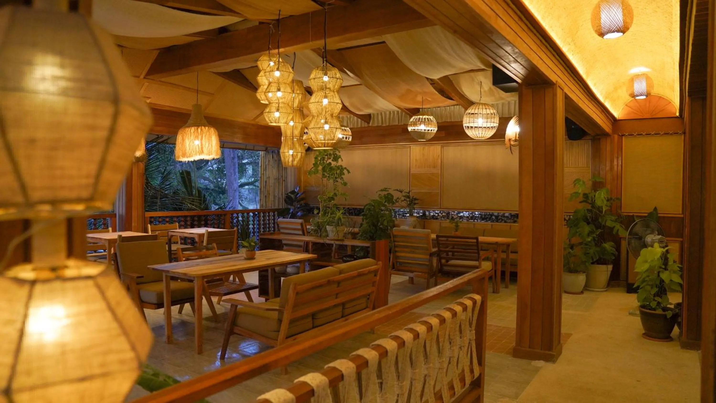 Restaurant/places to eat in Sugar Marina Resort-LAGOON-Villas, Naiyang Beach